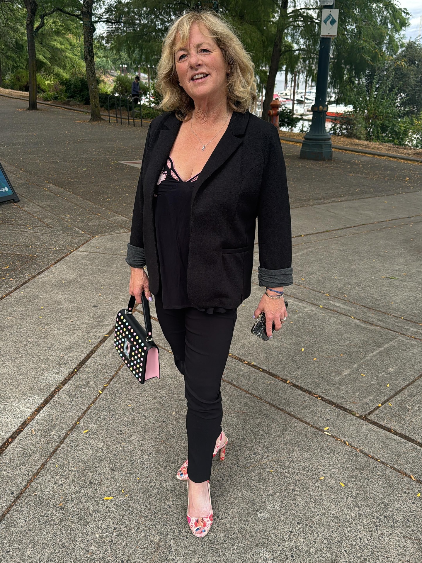 actor Debbie Gerber large photo