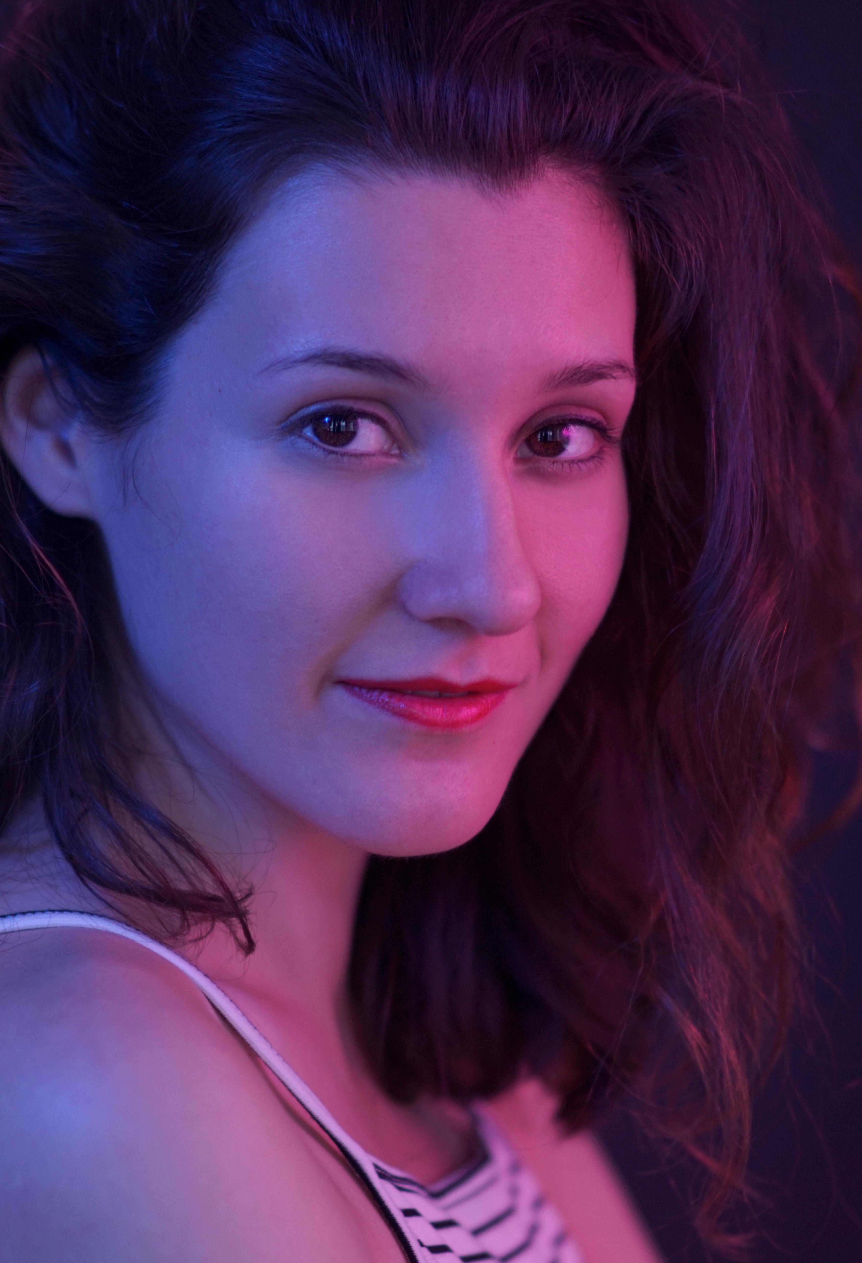 actor Kelly Paoli large photo