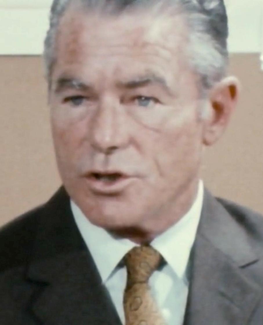 actor Martin Lee large photo