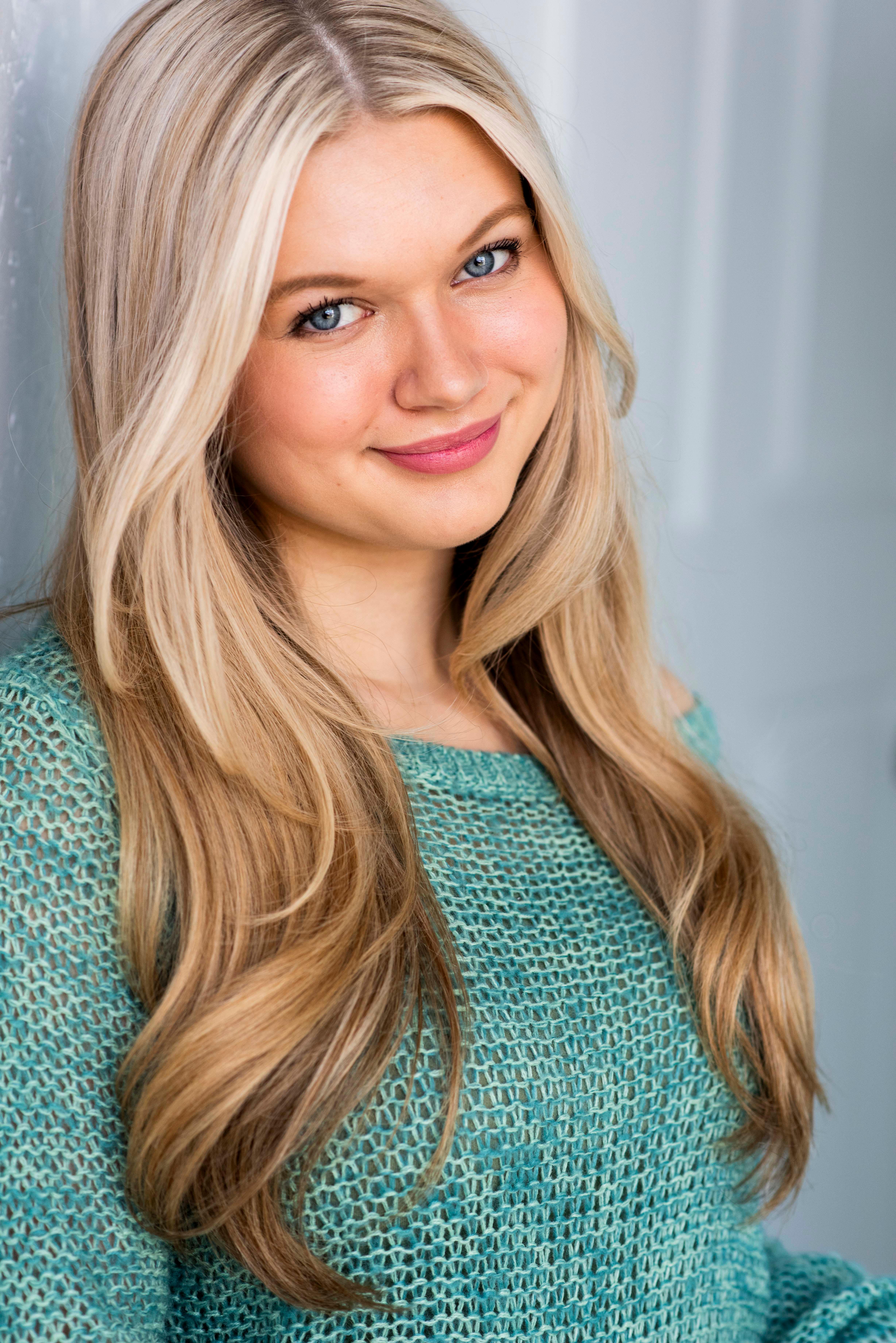 actor Mackenna Sissons large photo