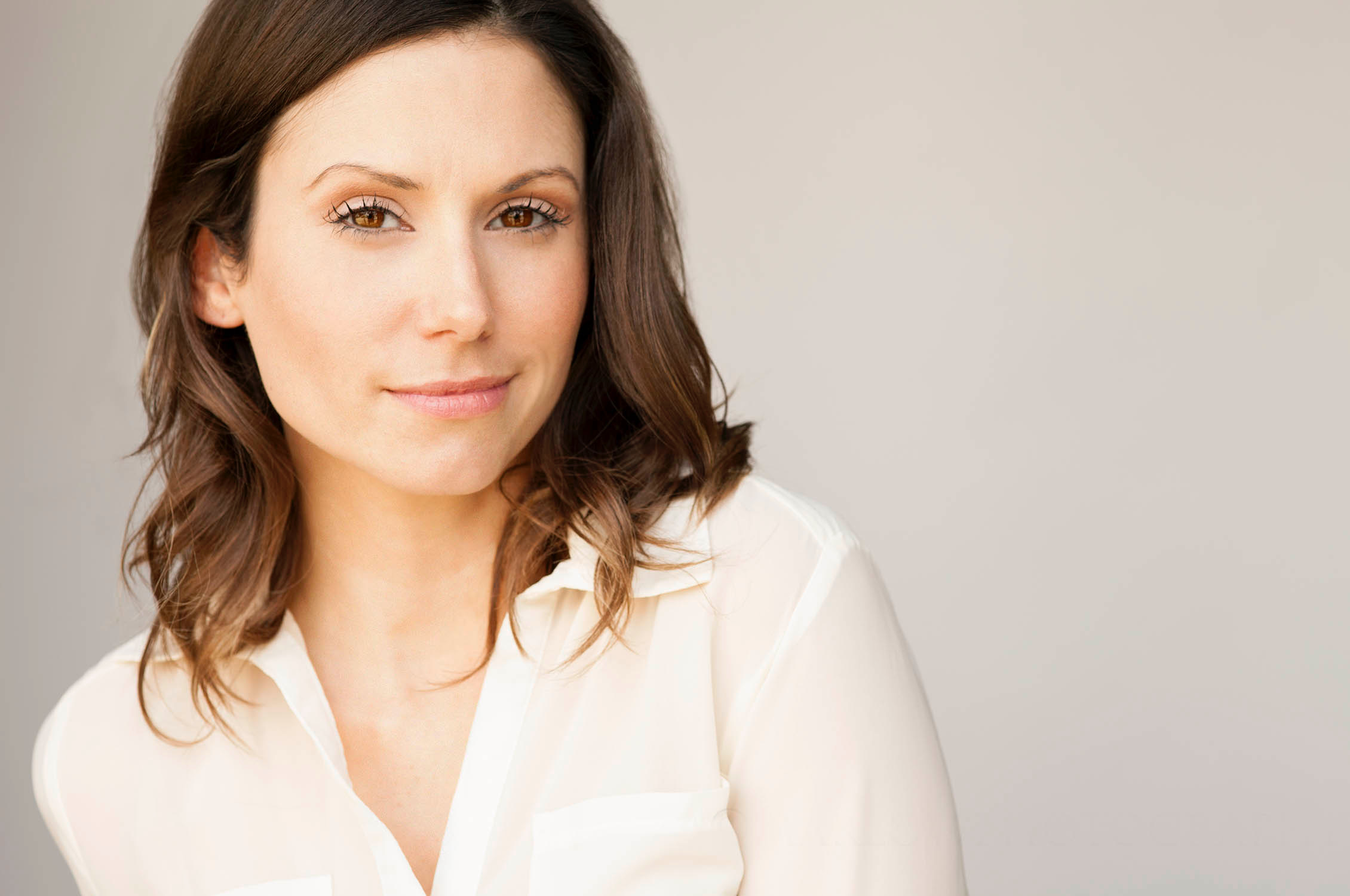 actor Lorrena Magaña large photo