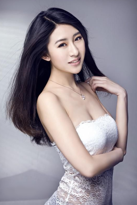 actor Abby Yin large photo