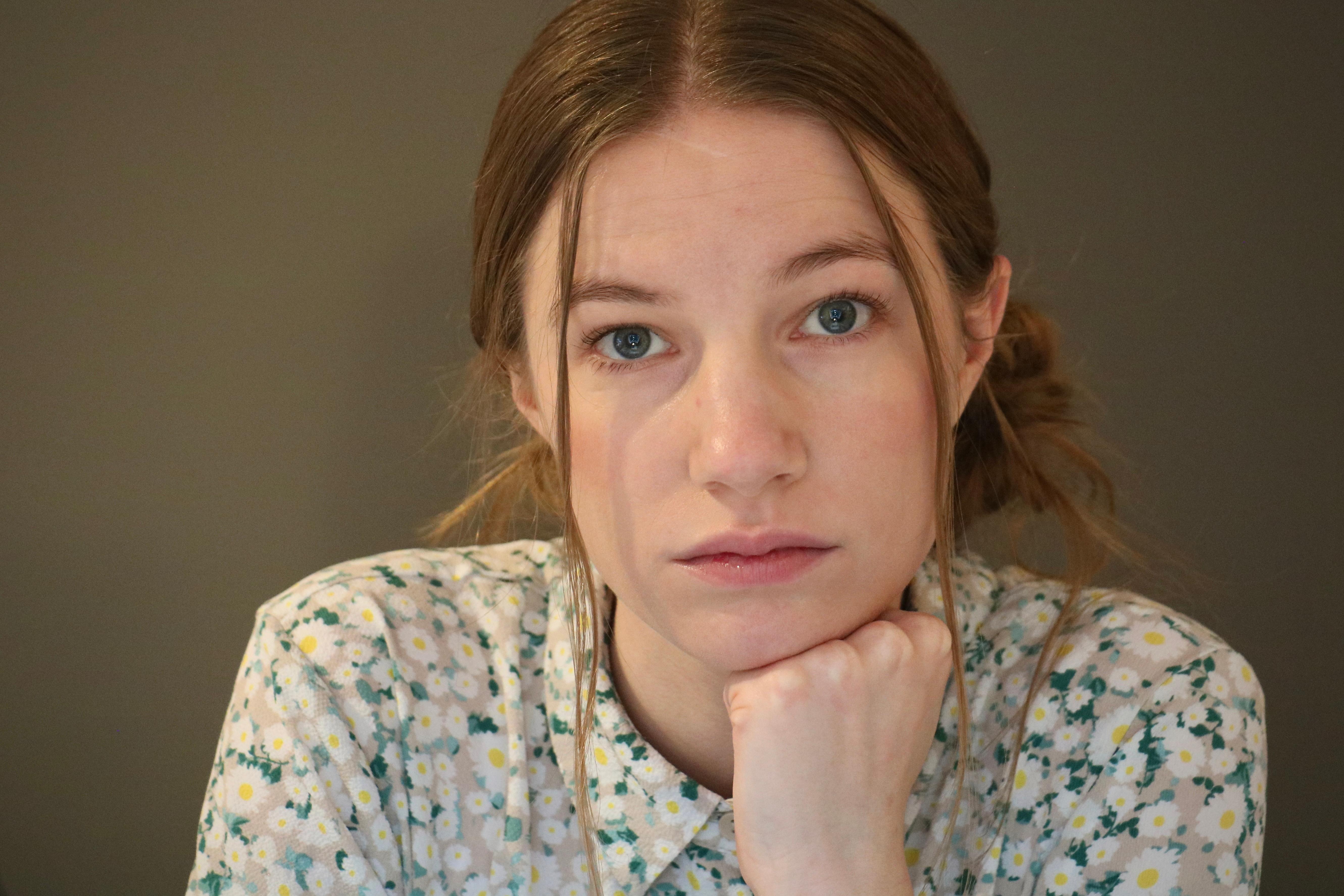 actor Lara Marie Müller large photo