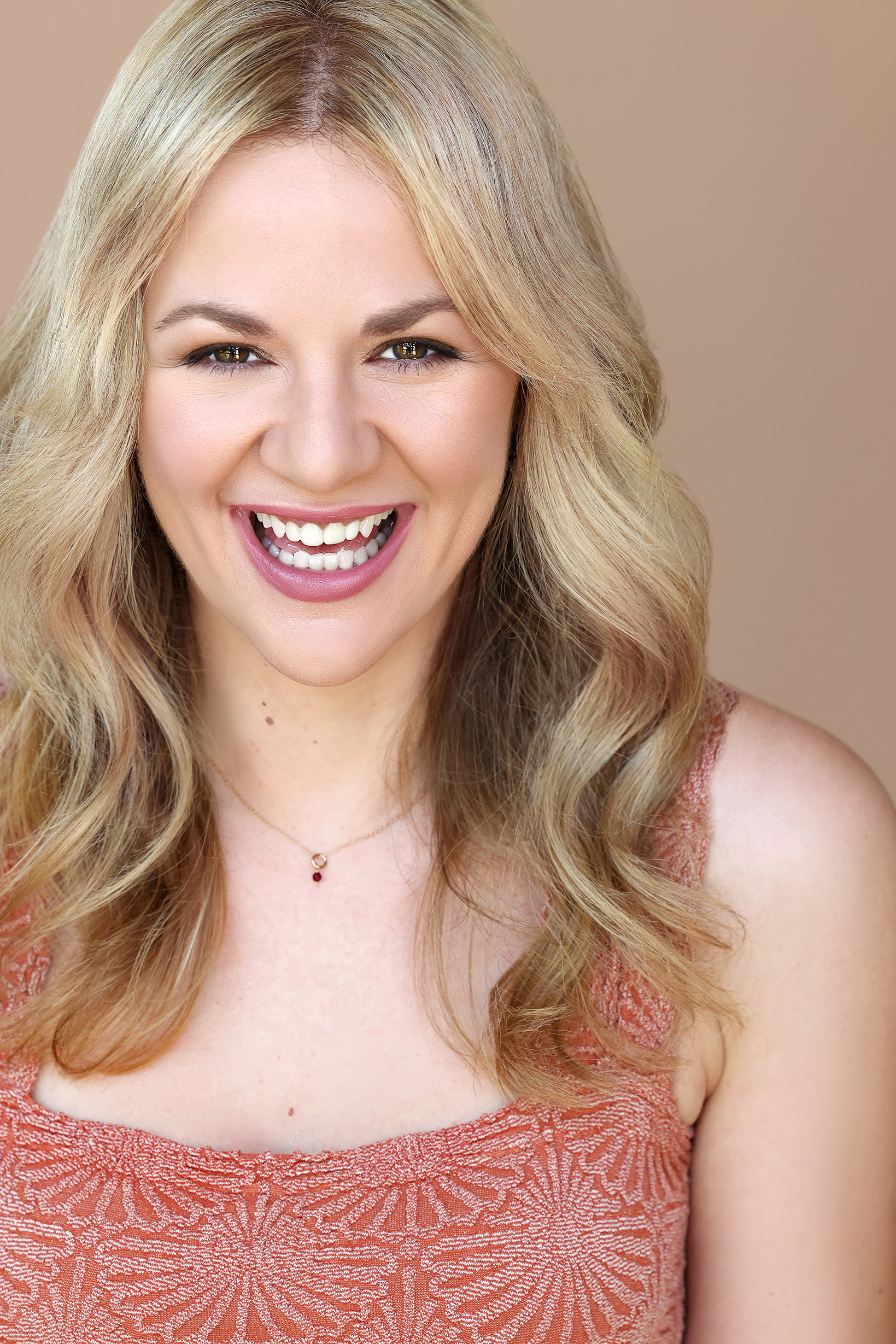 actor Filio Biniarou large photo