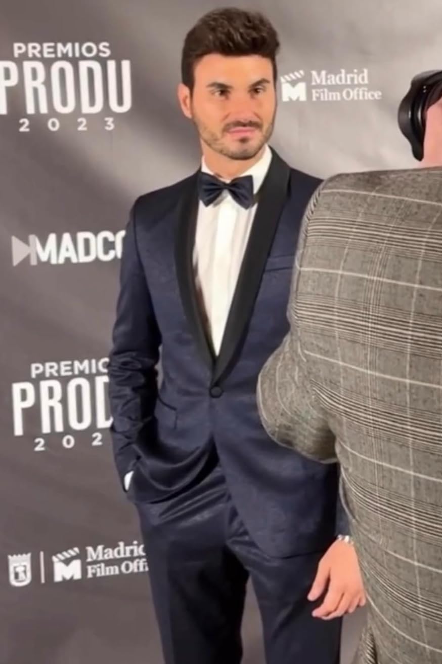 actor Eduardo Santos large photo