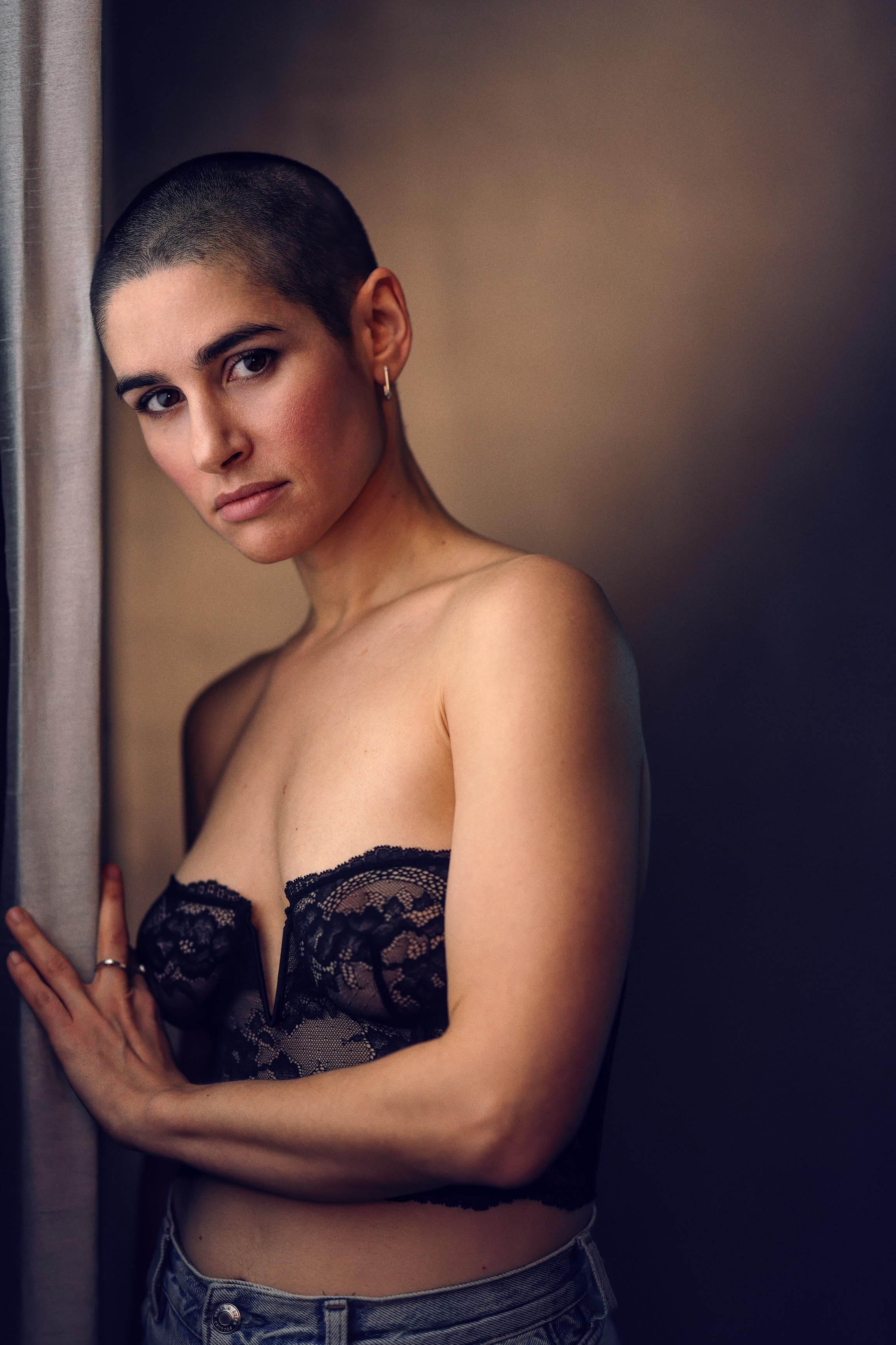 actor Lucia Saavedra large photo