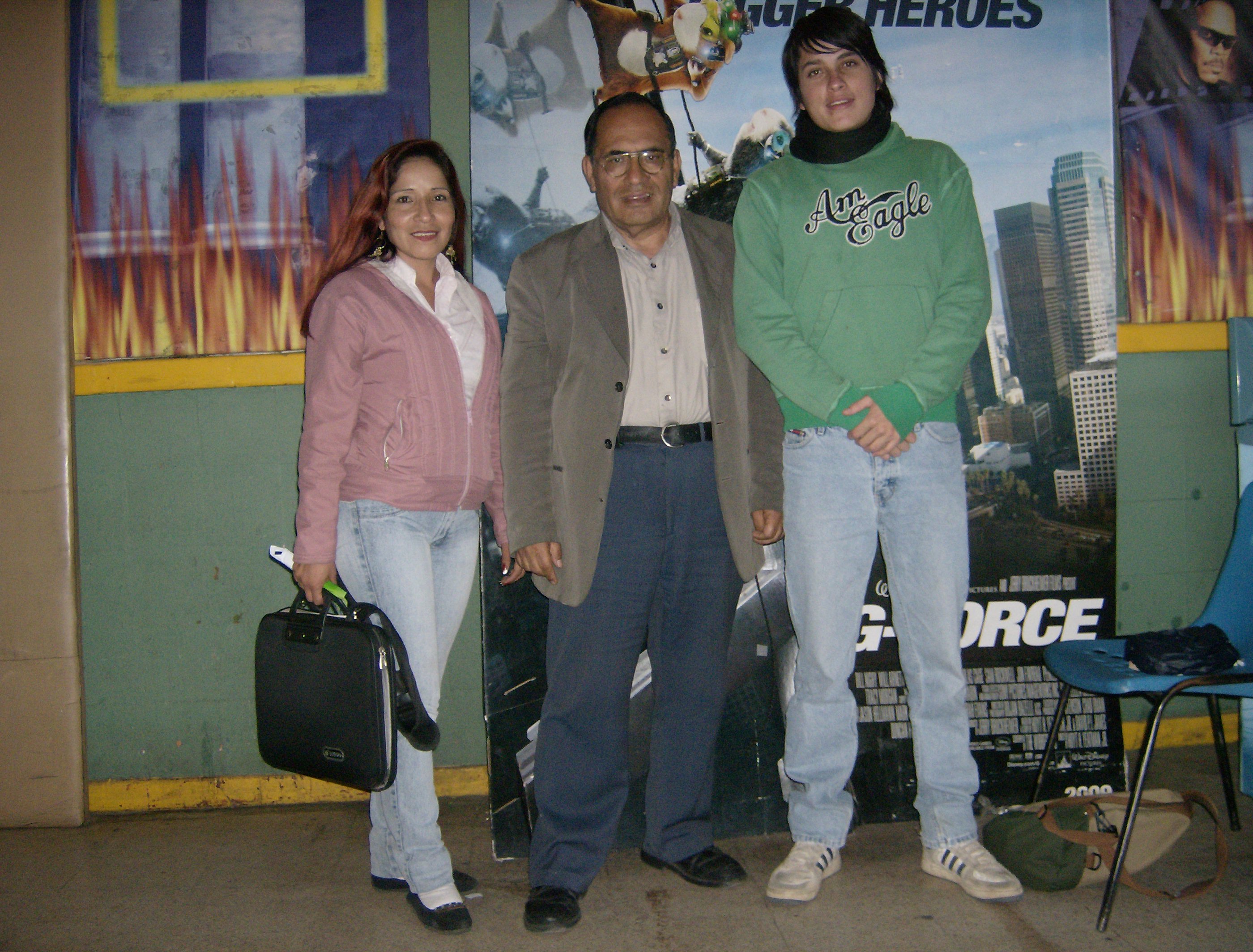 actor Alejandro Loayza large photo