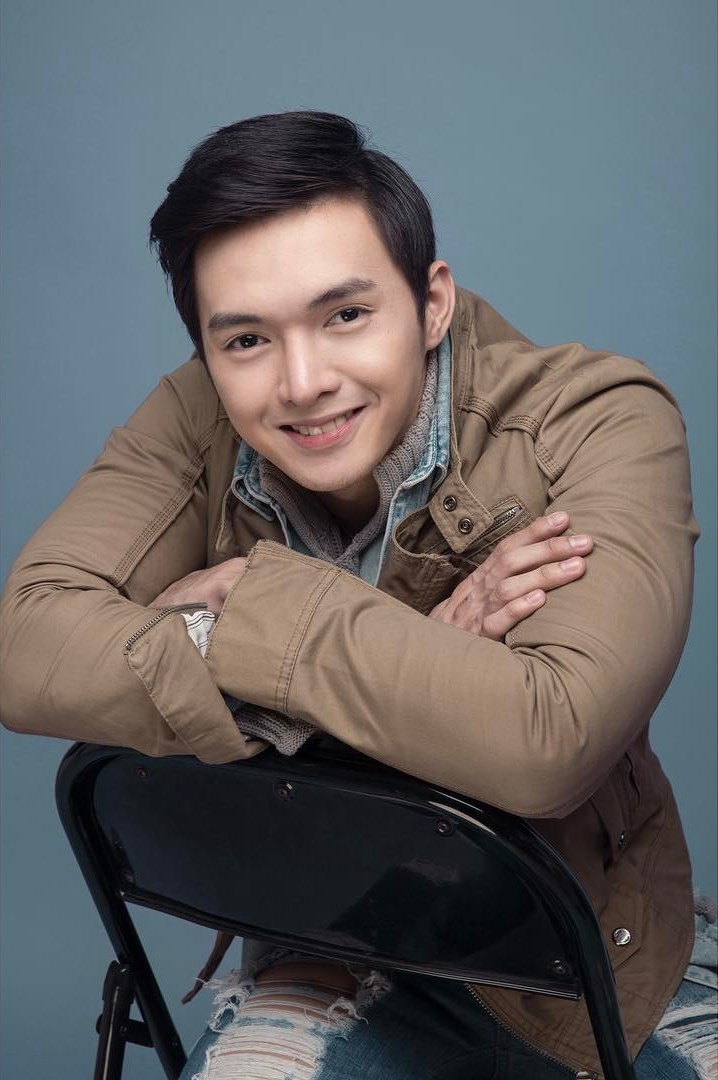 actor Lharby Policarpio large photo