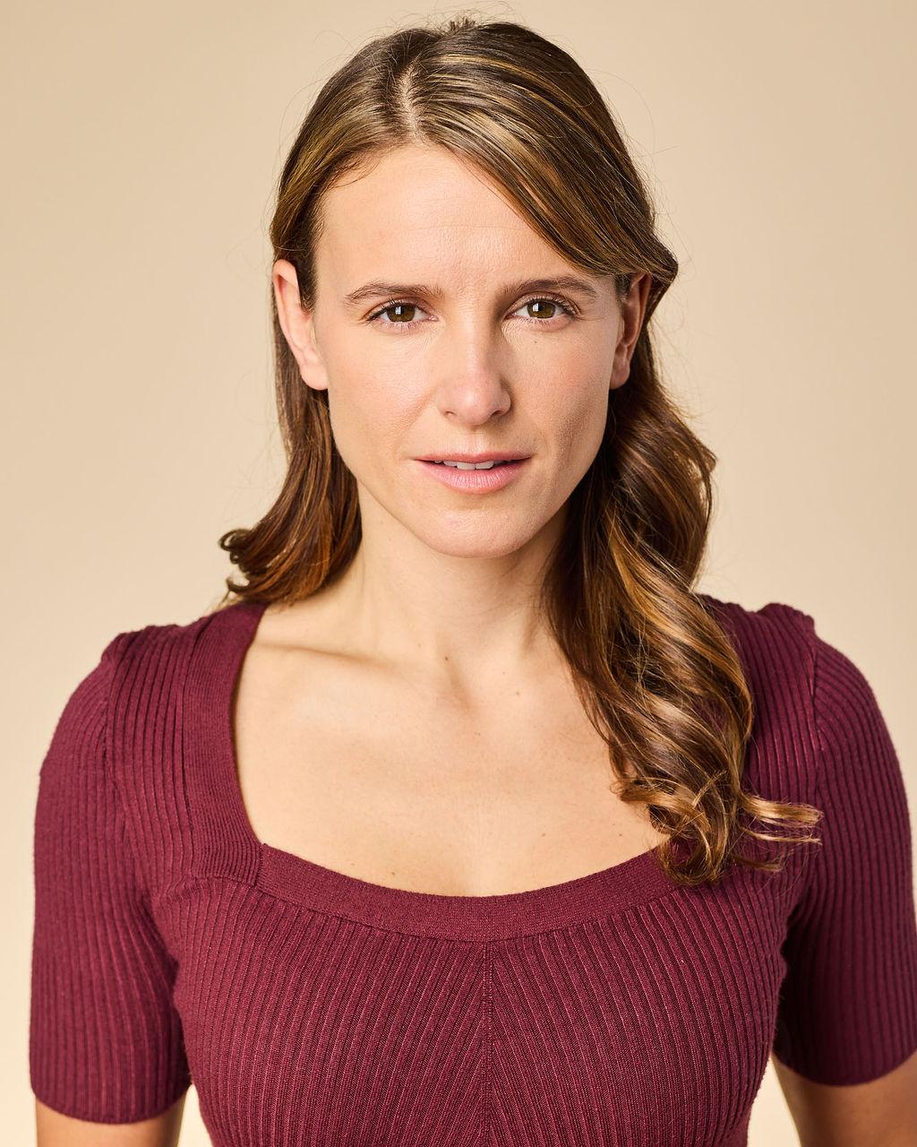 actor Starlise Waschuk large photo