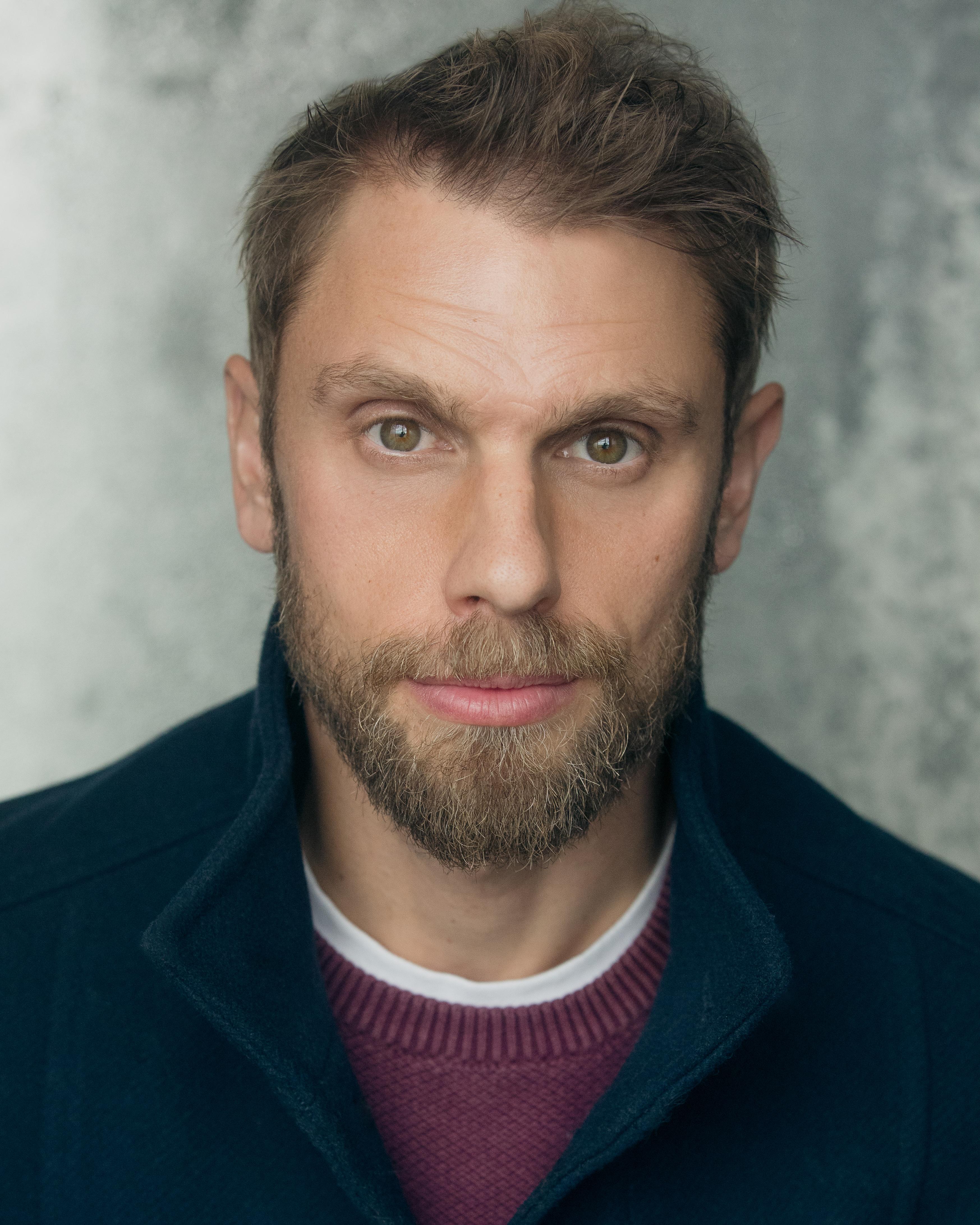 actor Andy Lister large photo