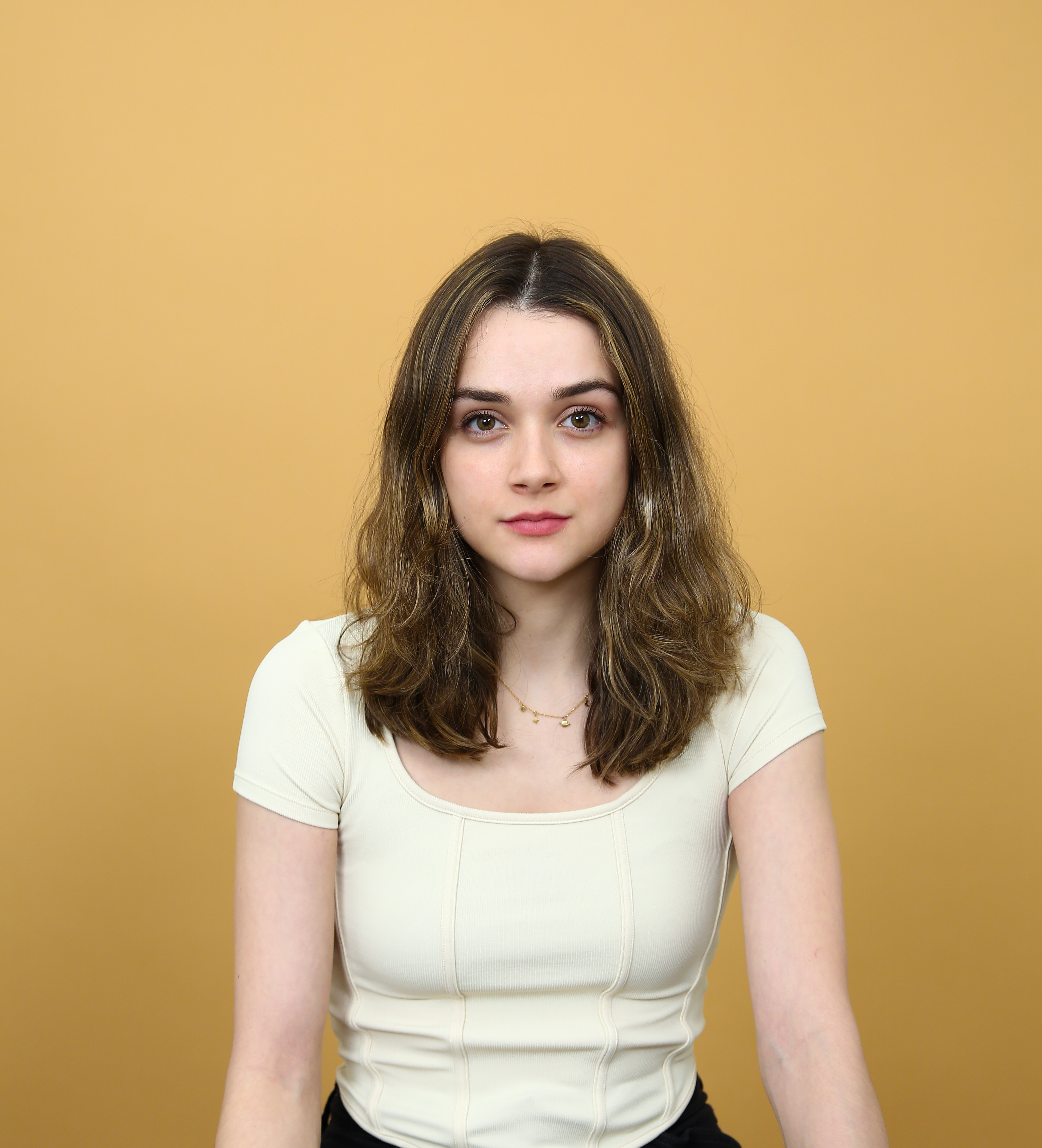 actor Elizabeth Grabham large photo