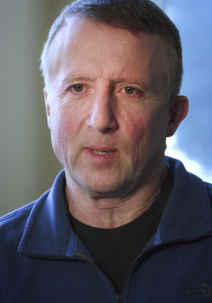 actor Erik Bauer large photo