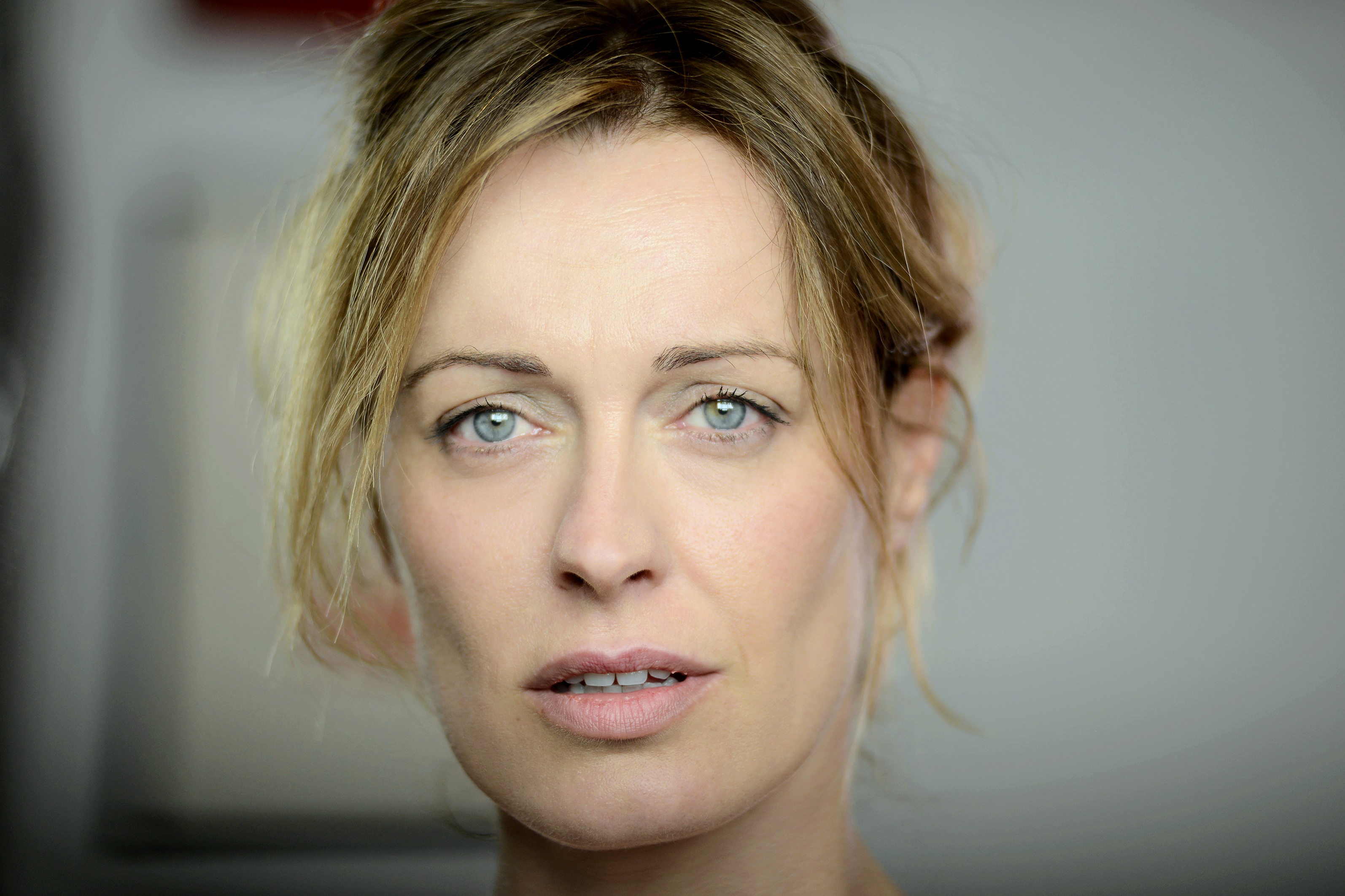 actor Simona Nasi large photo