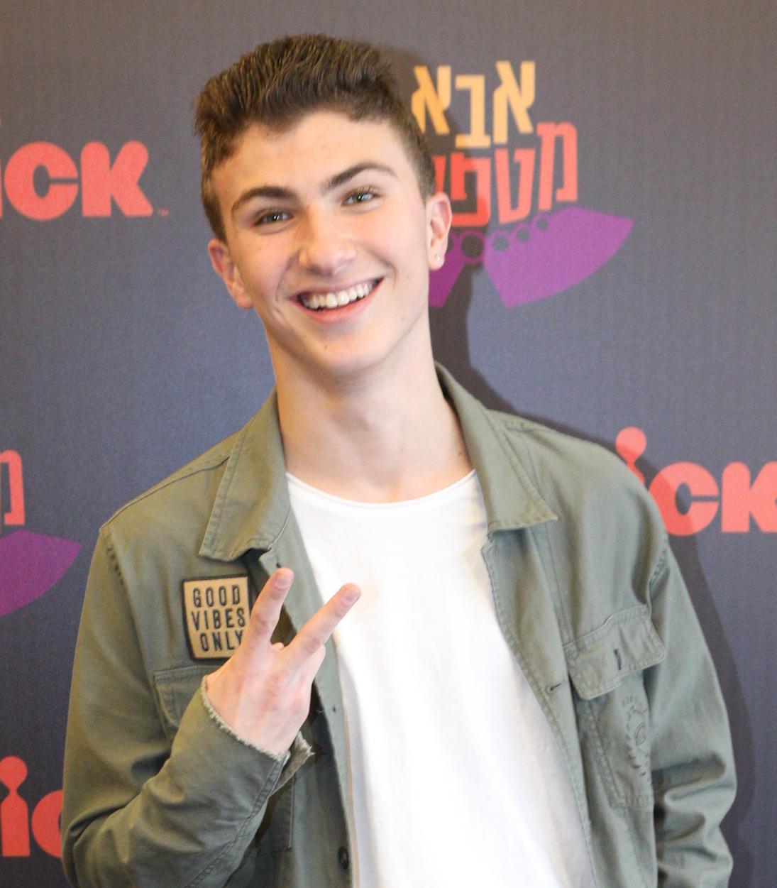 actor Kai Peker large photo