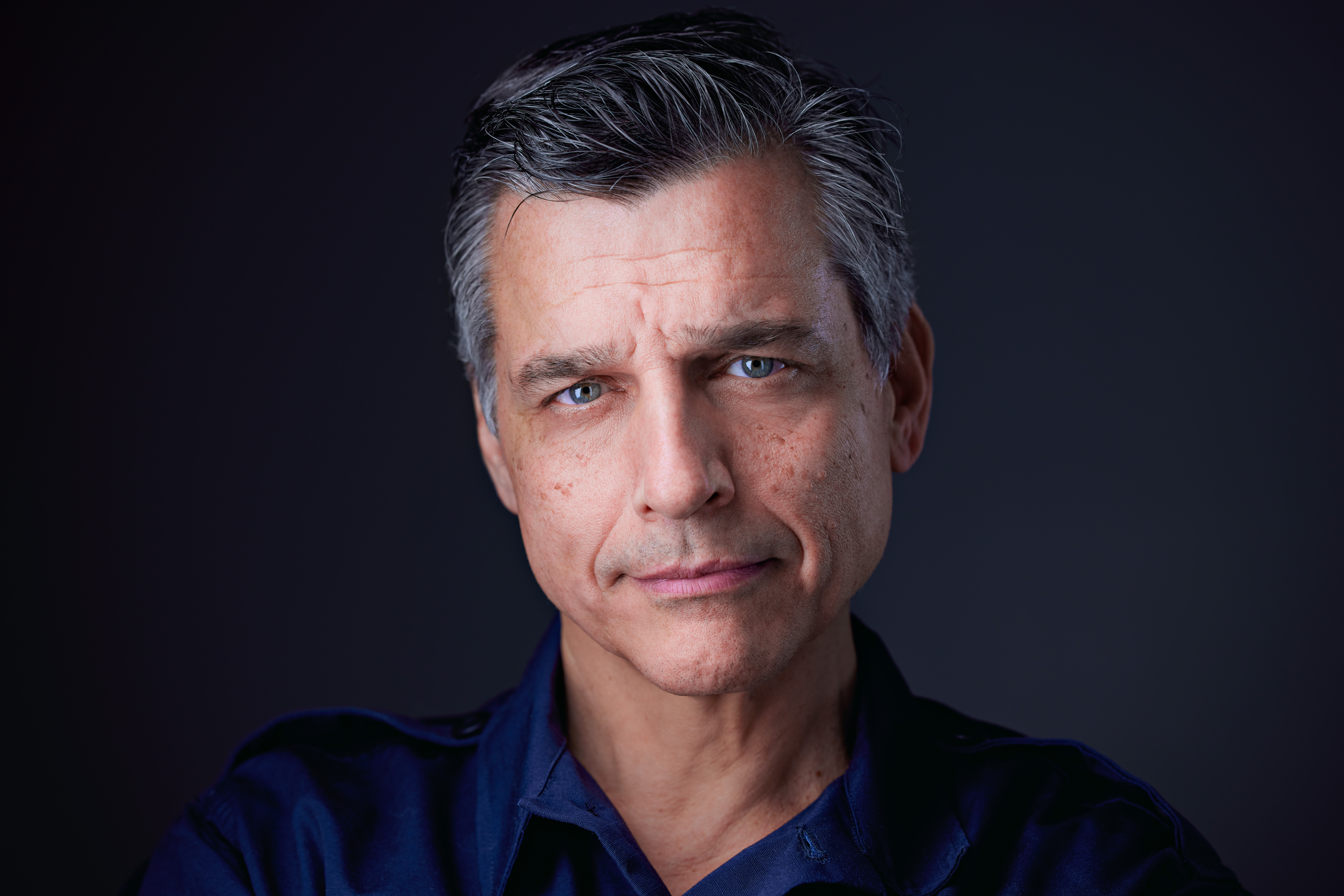 actor Peter Flihan large photo