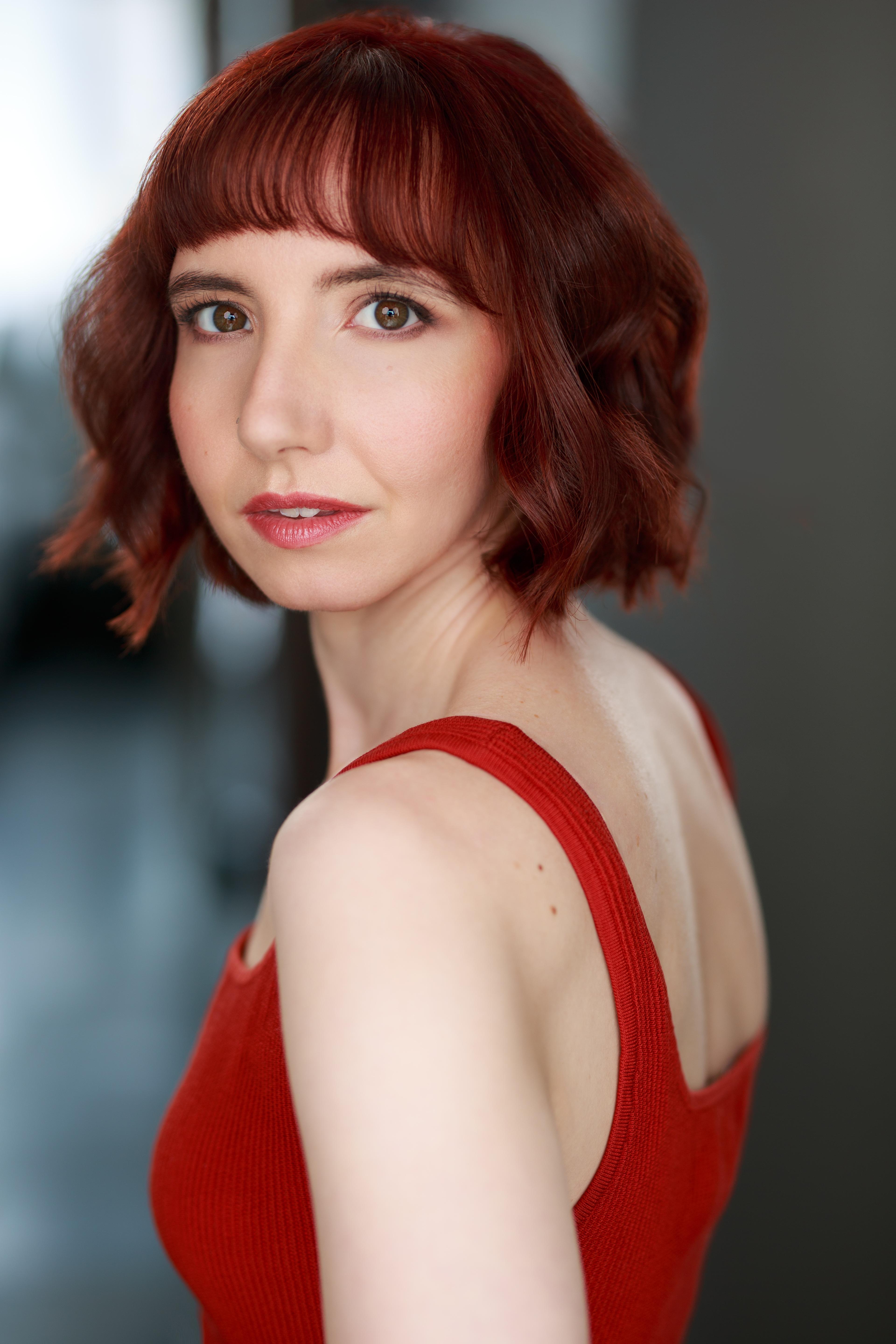 actor Sara Douglas large photo