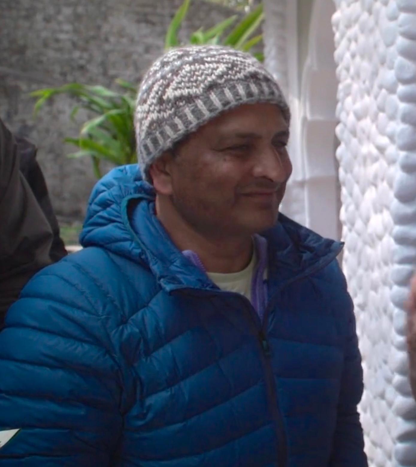 actor Raju Gusain large photo