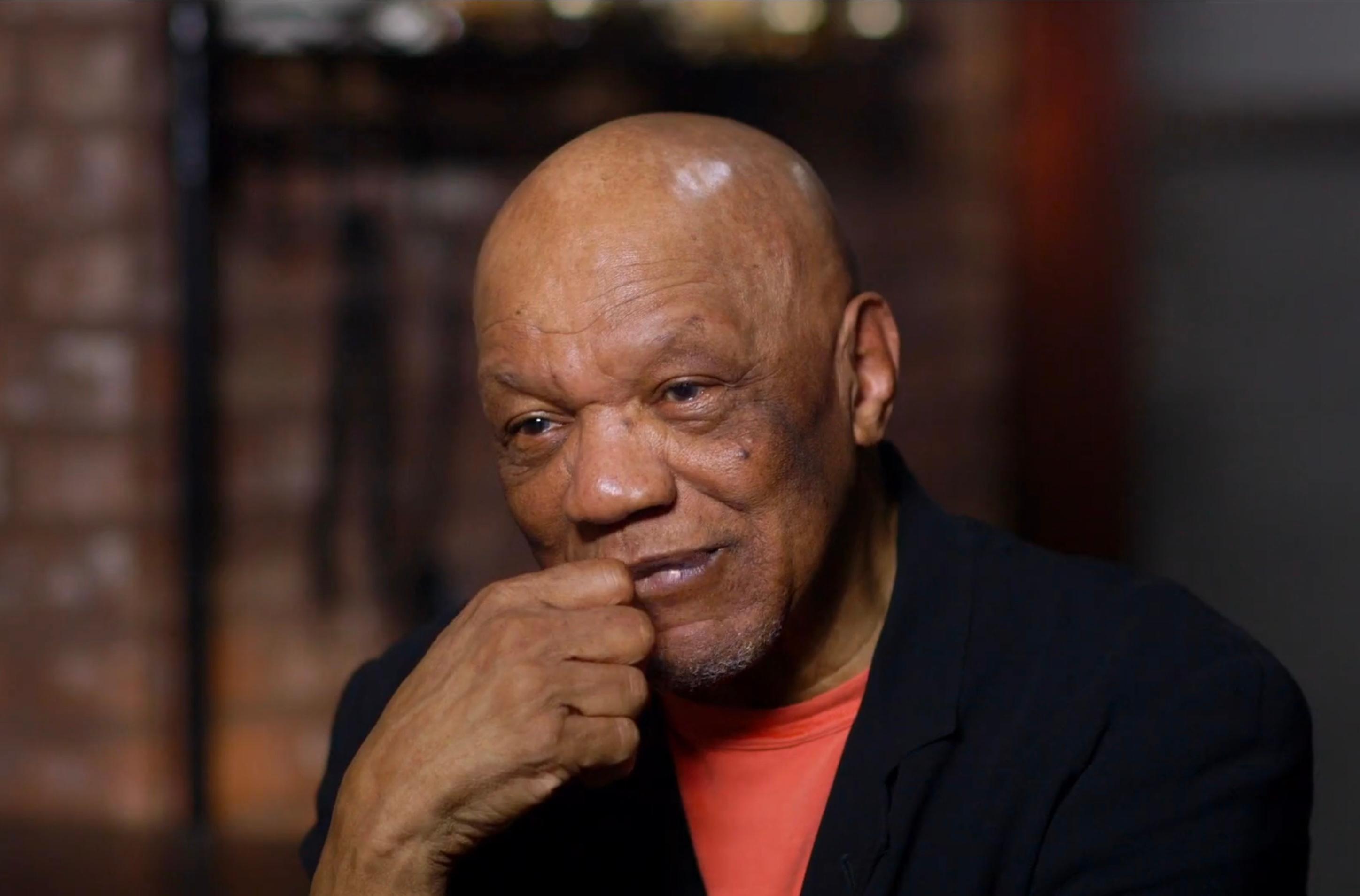 actor Earl Caldwell large photo