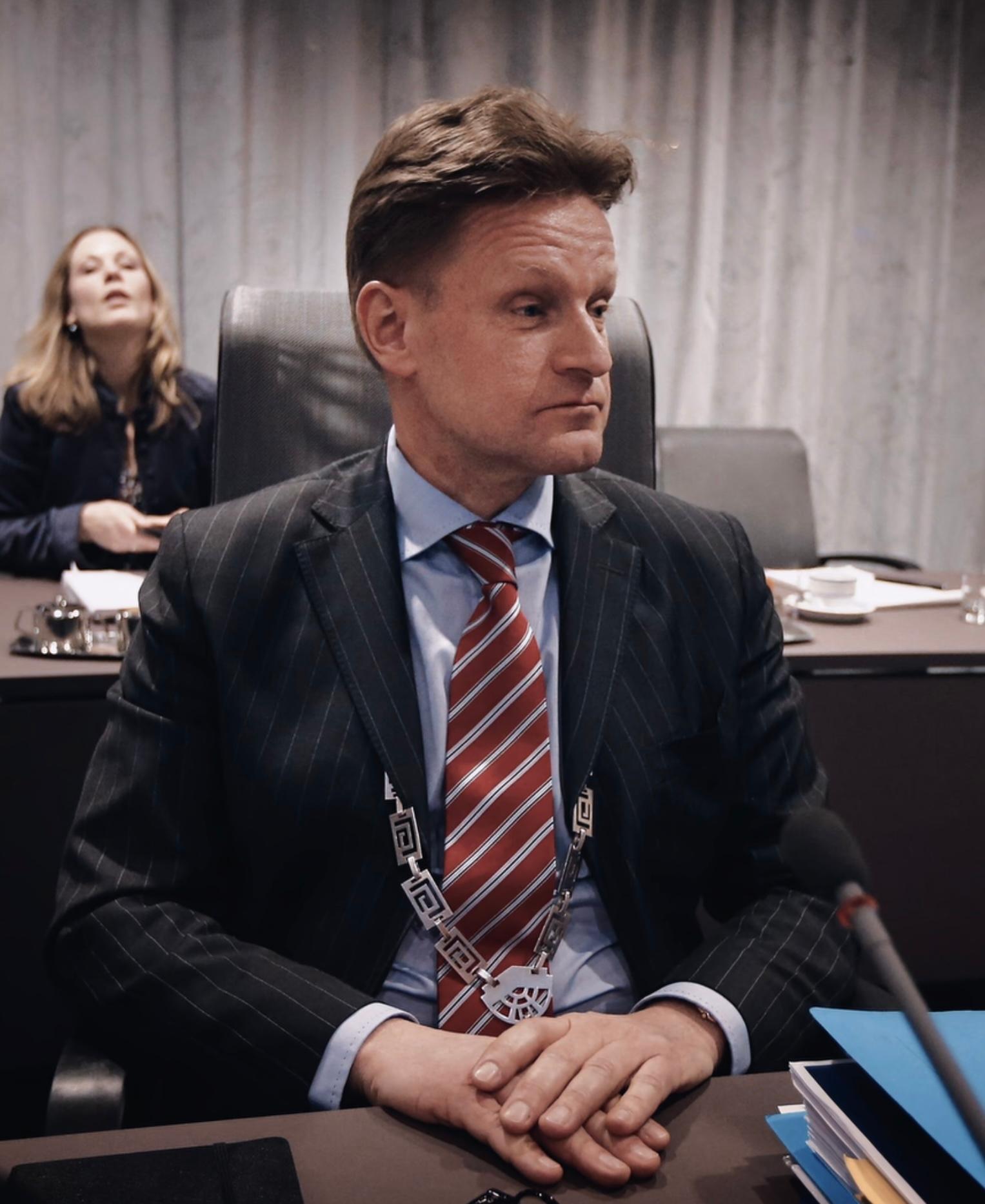 actor Rob Bats large photo