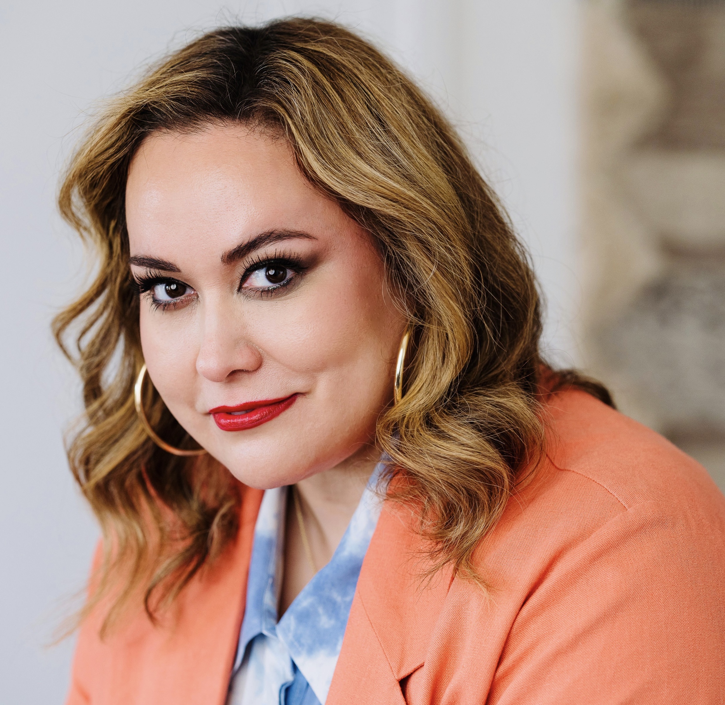 actor Tanya Saracho large photo