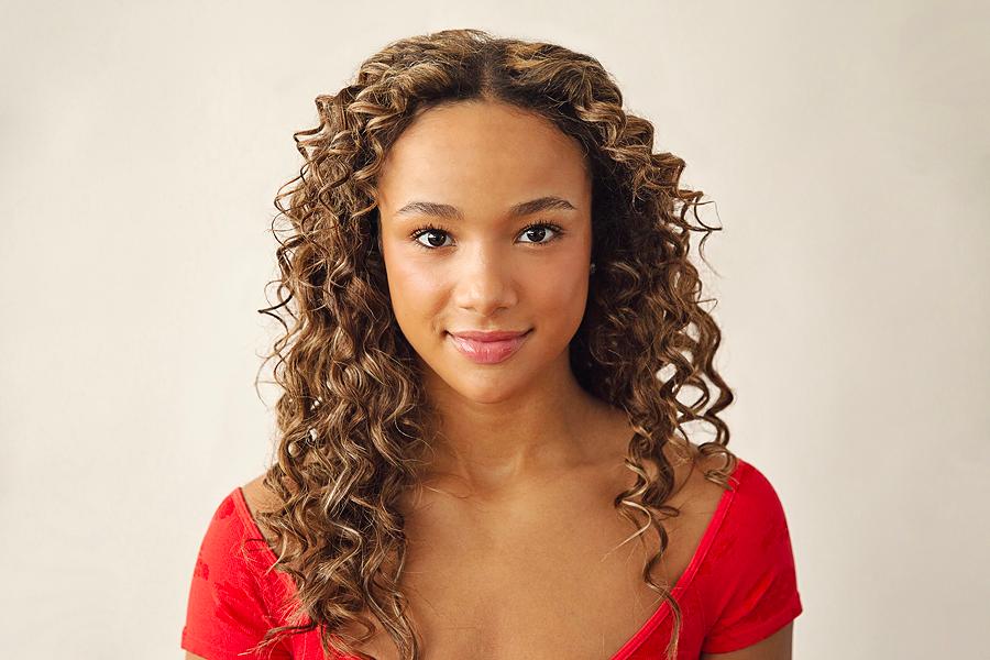 actor Sage Lorinne Miskel large photo