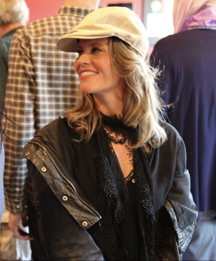 actor Sherryn Smith large photo