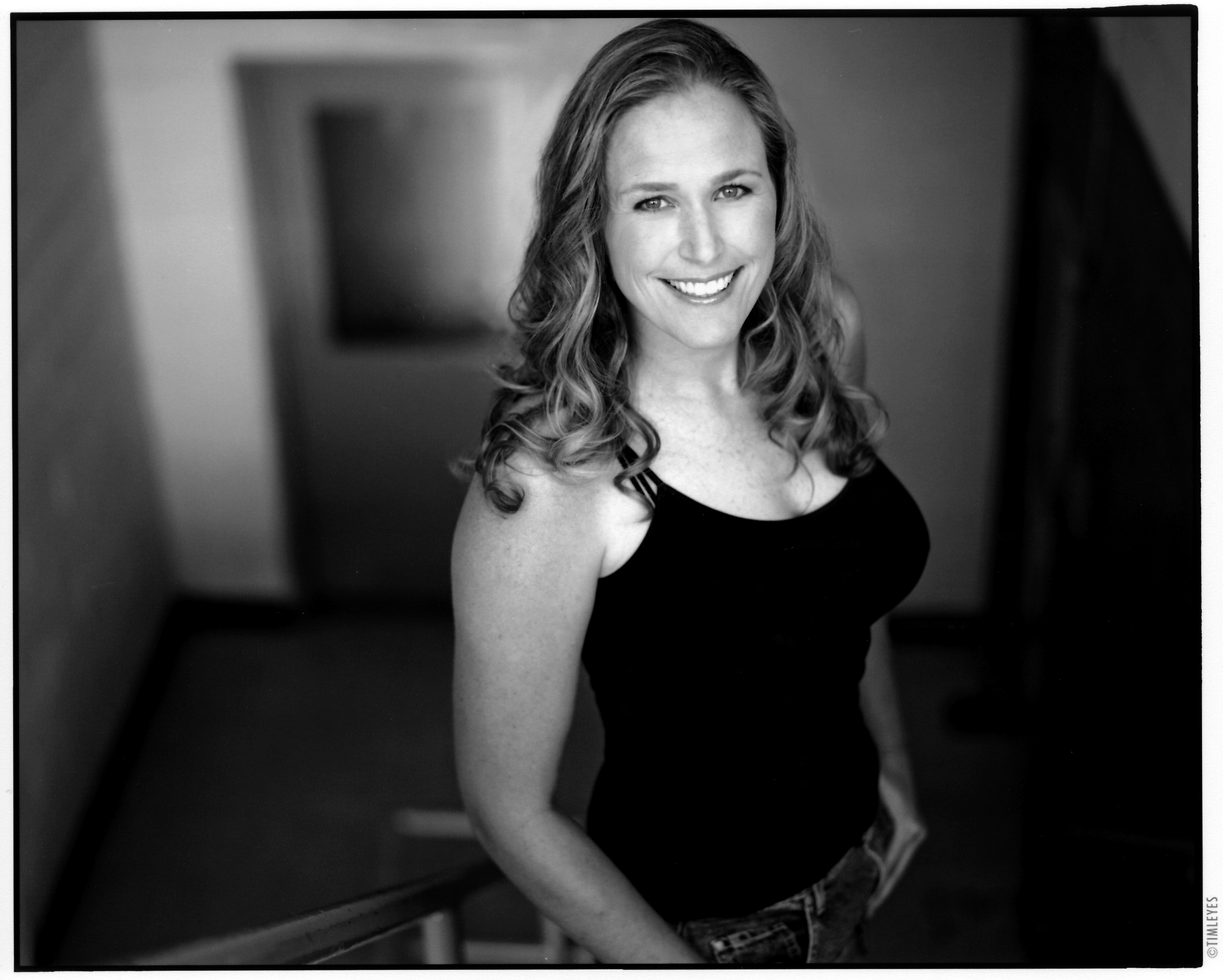 actor Kara Wooten large photo