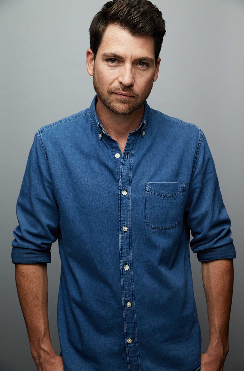 actor Chris Alvarado large photo