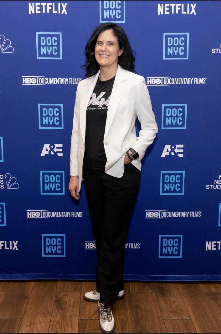 actor Sharon Roggio large photo