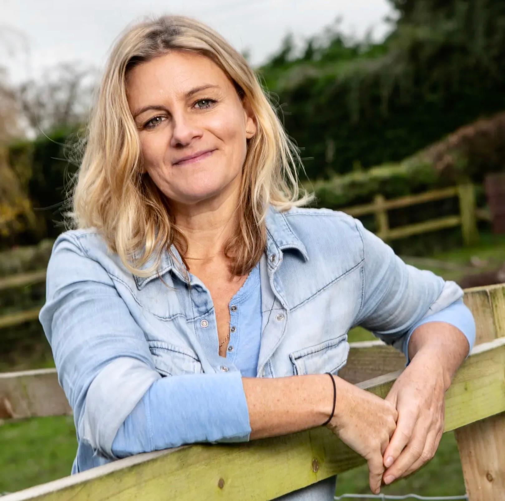 actor Zelda Perkins large photo