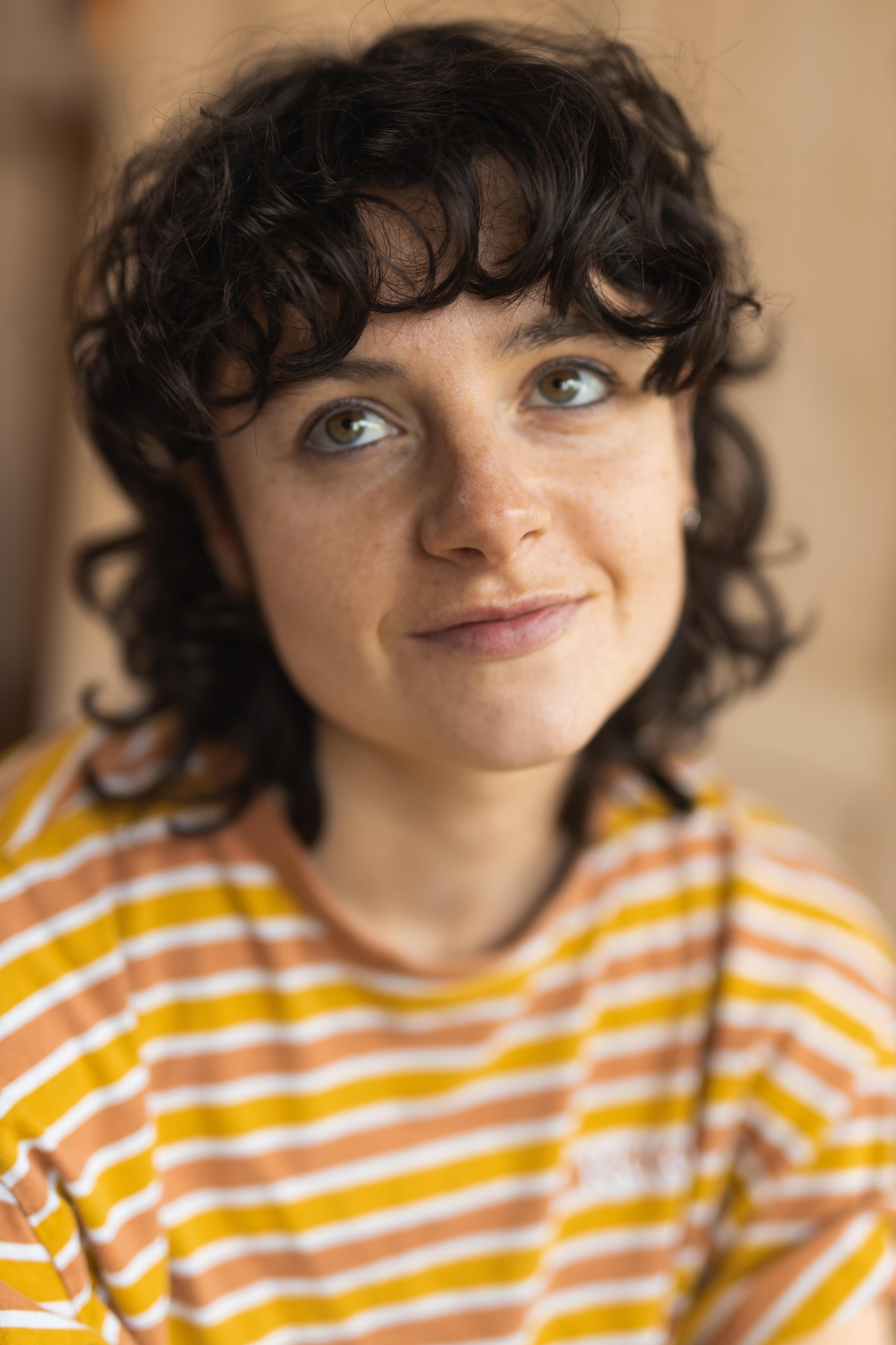 actor Naomi Morris large photo