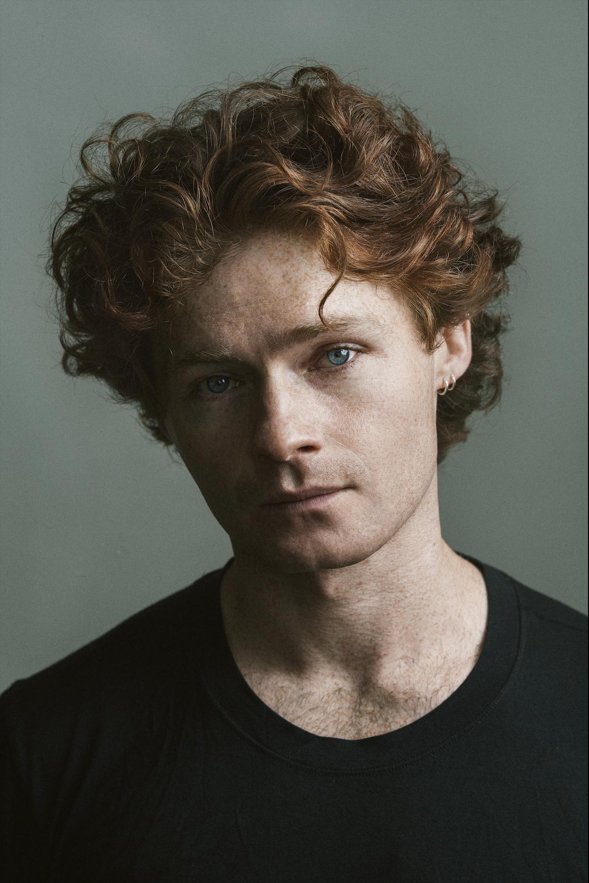 actor Felix Uff large photo