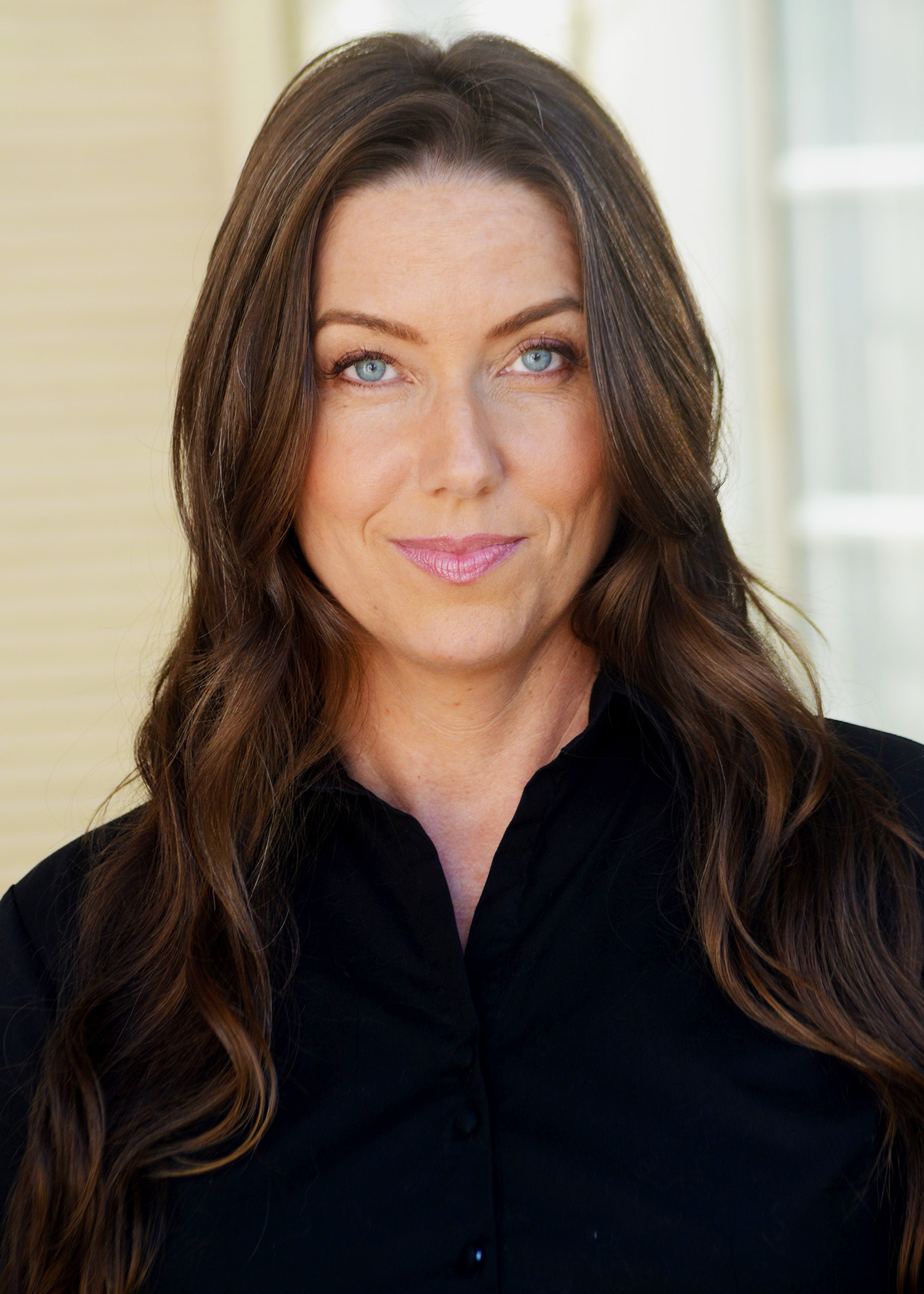 actor Danika Fields large photo