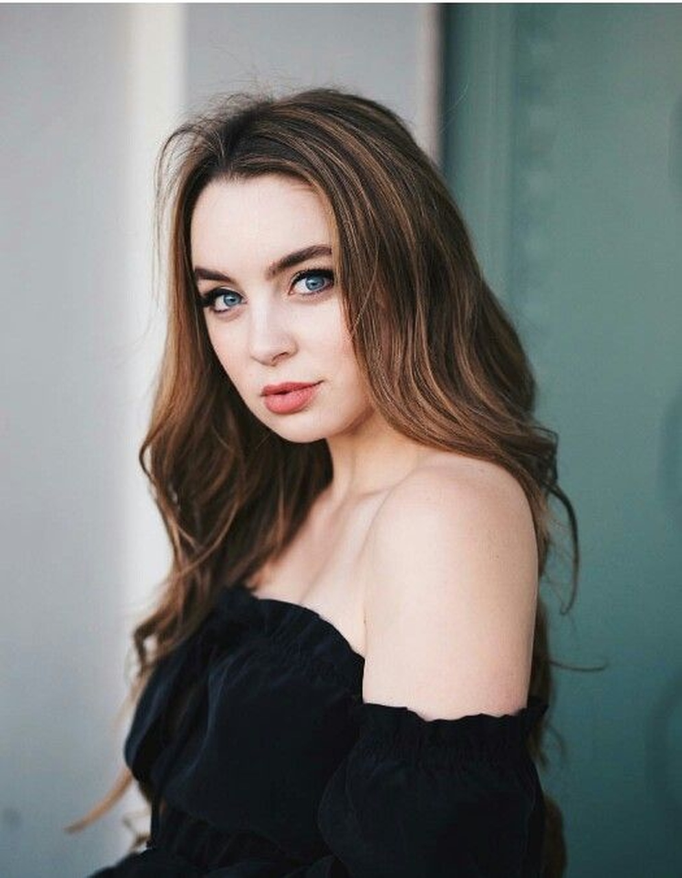 actor Alexa Losey large photo