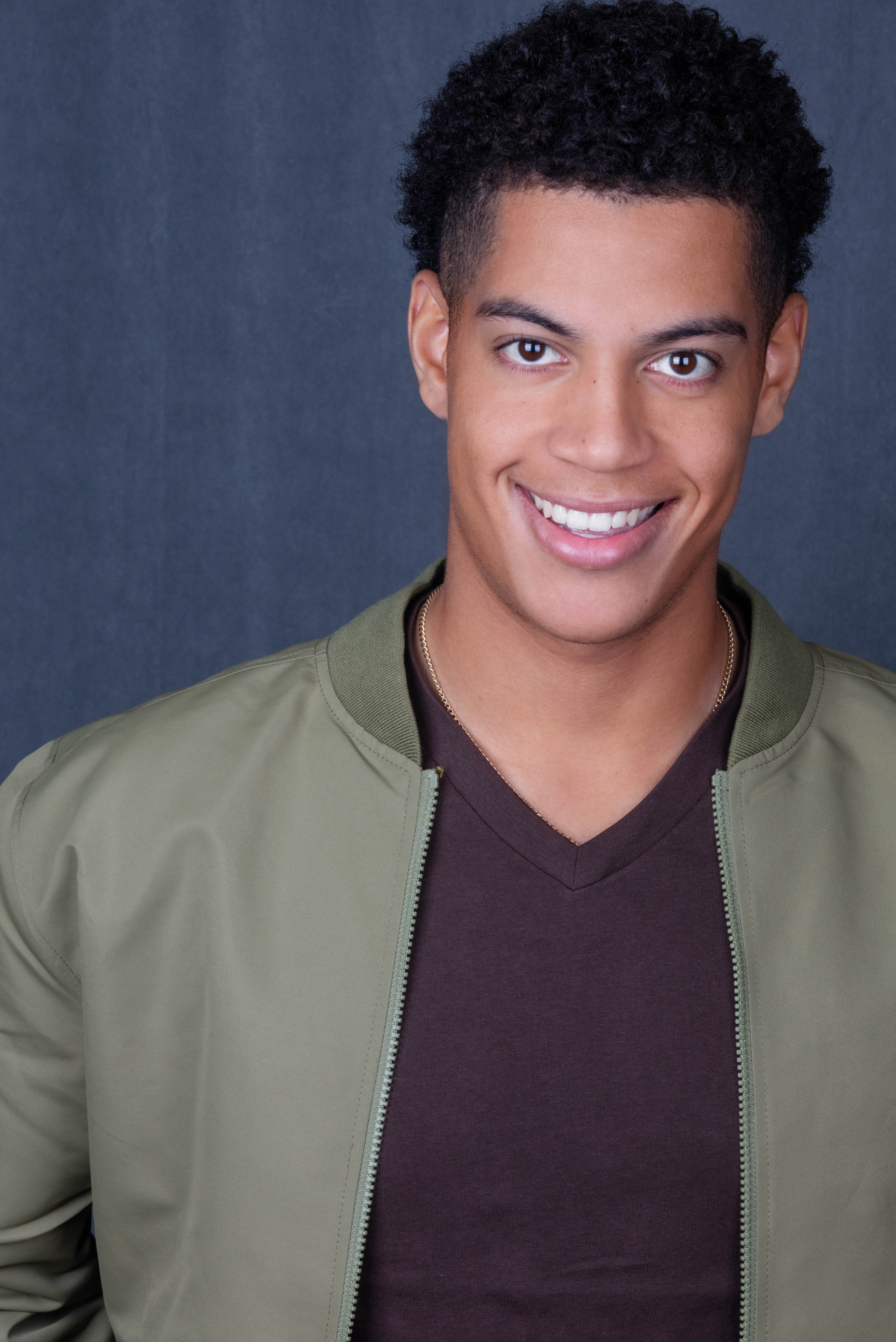 actor Joshua Puranda large photo