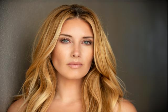 actor Bianca de la Garza large photo