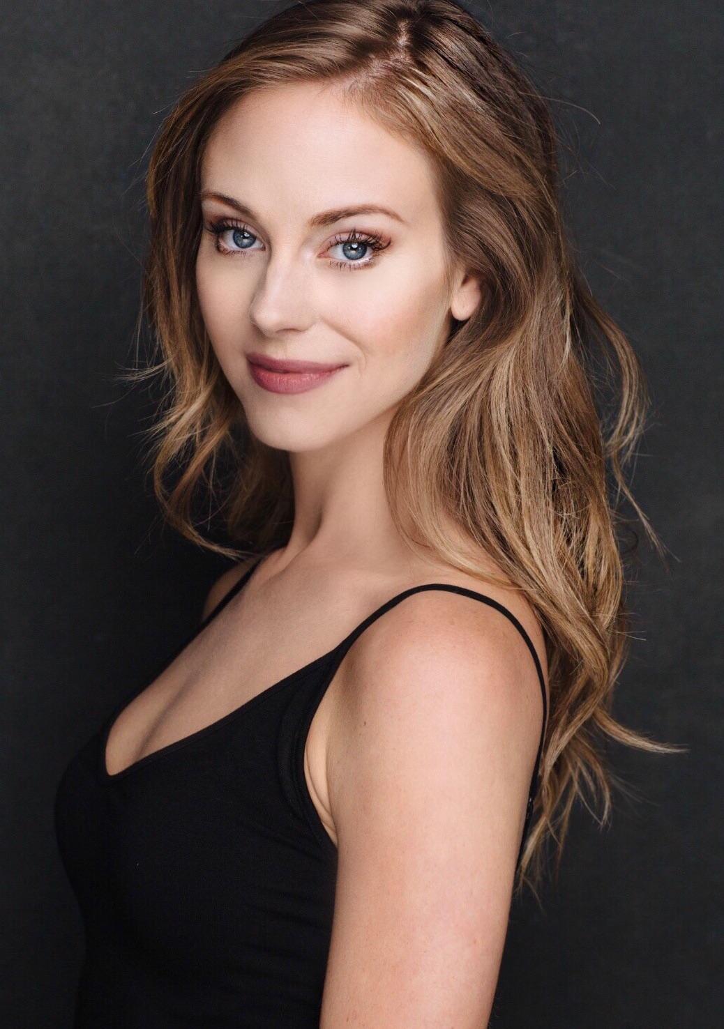 actor Kristen Martin large photo