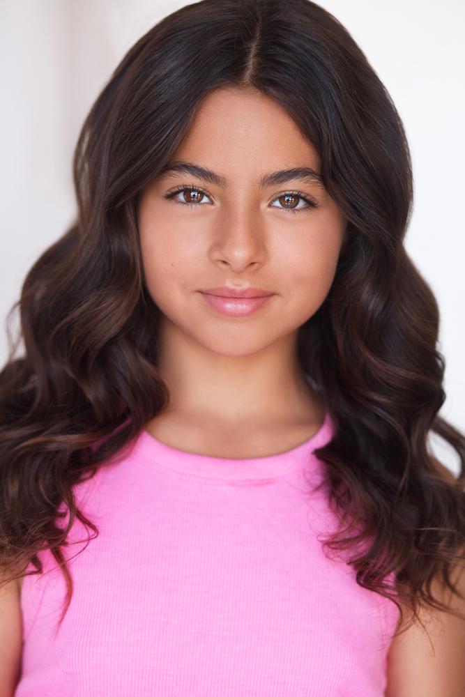 actor Ava Marks large photo