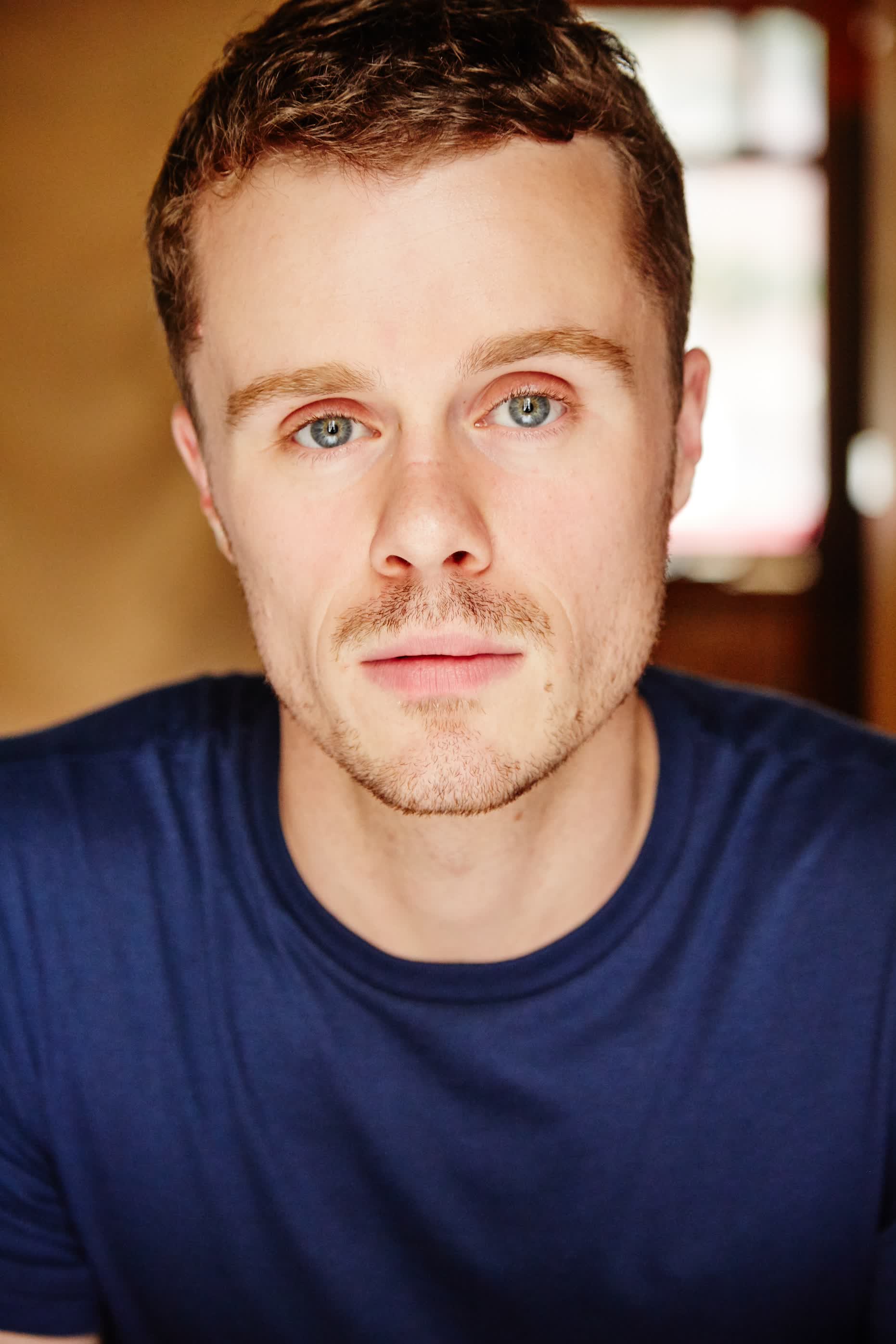 actor Joel Horwood large photo