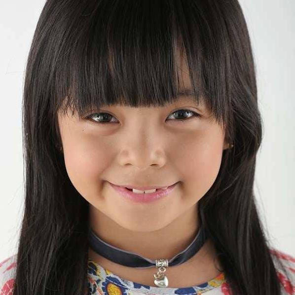 actor Erika Clemente large photo