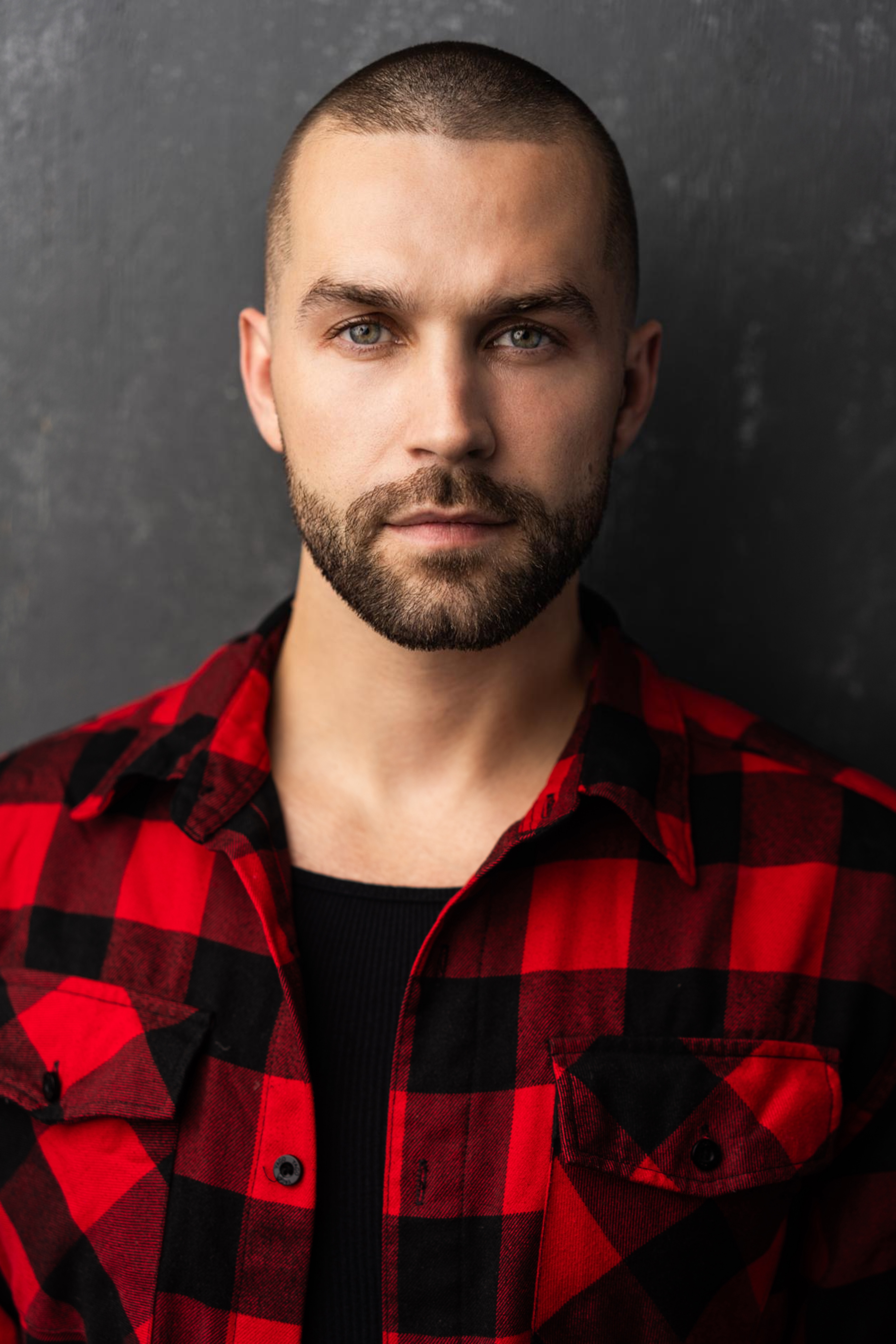 actor Bryce Tipple large photo