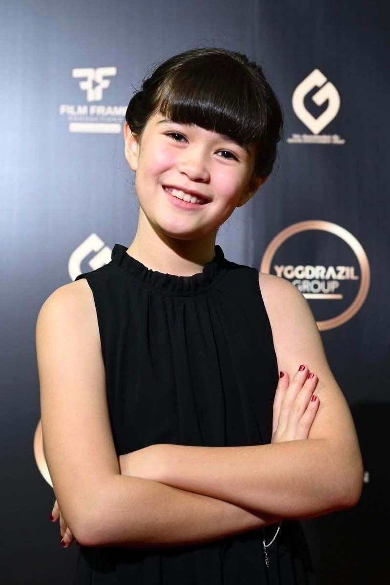 actor Akeira Hadden large photo