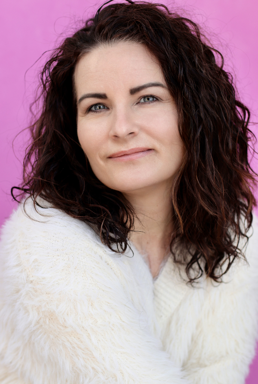 actor Heather Cazes large photo