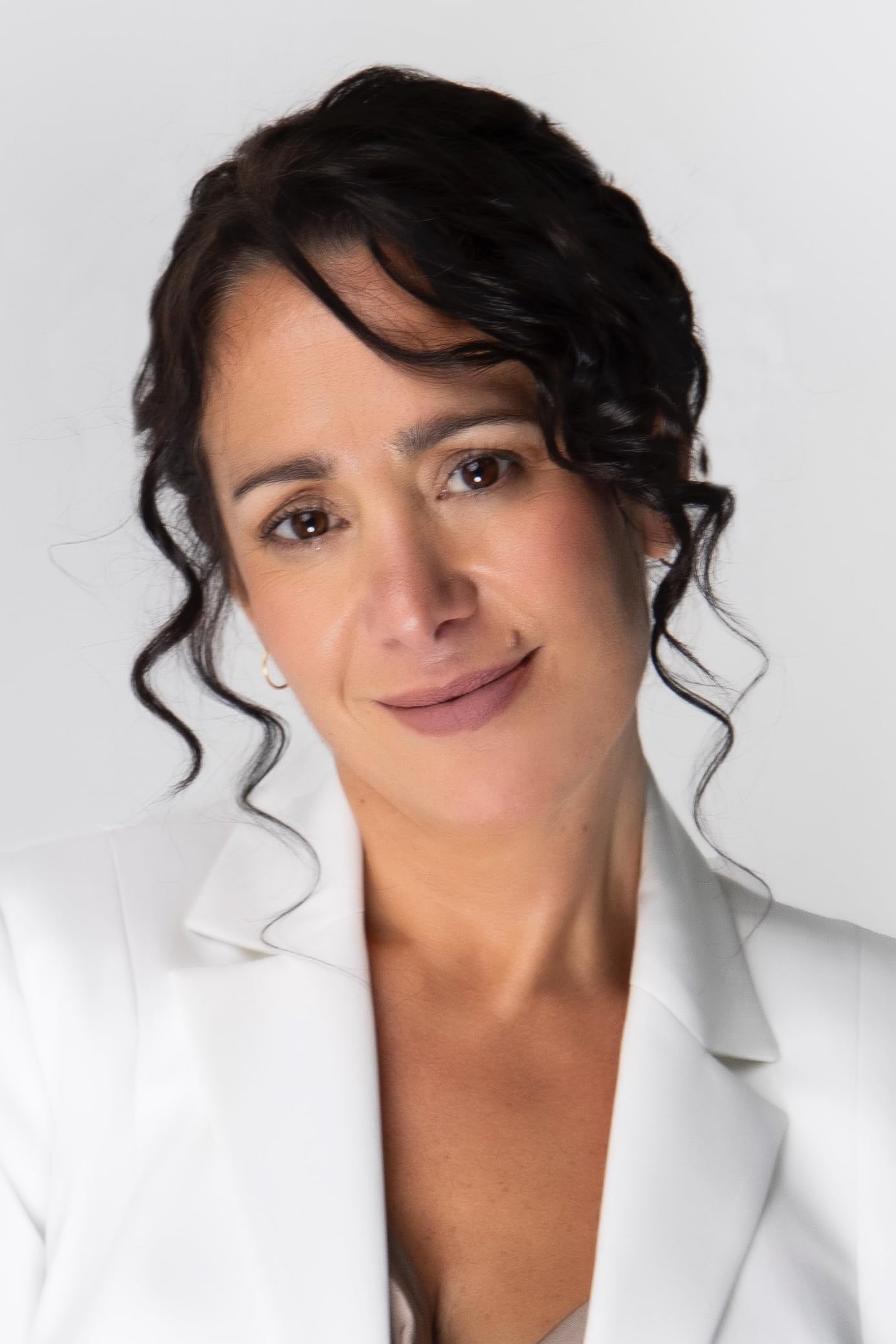 actor Pilar Bru large photo