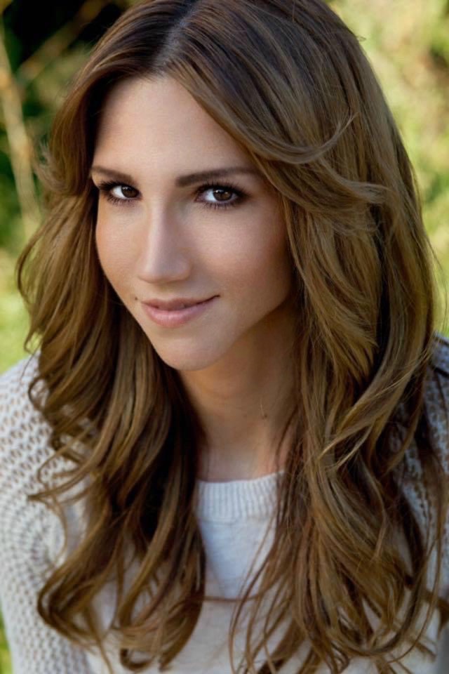 actor Ann McCaskey large photo