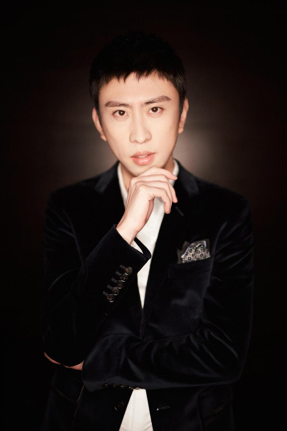 actor Yi Jiang large photo