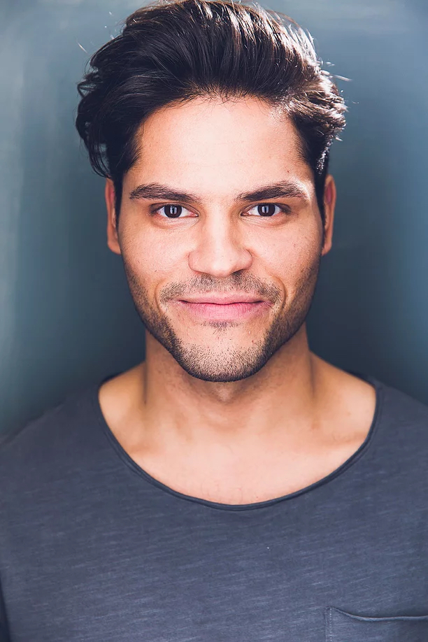 actor Bobby Roman large photo