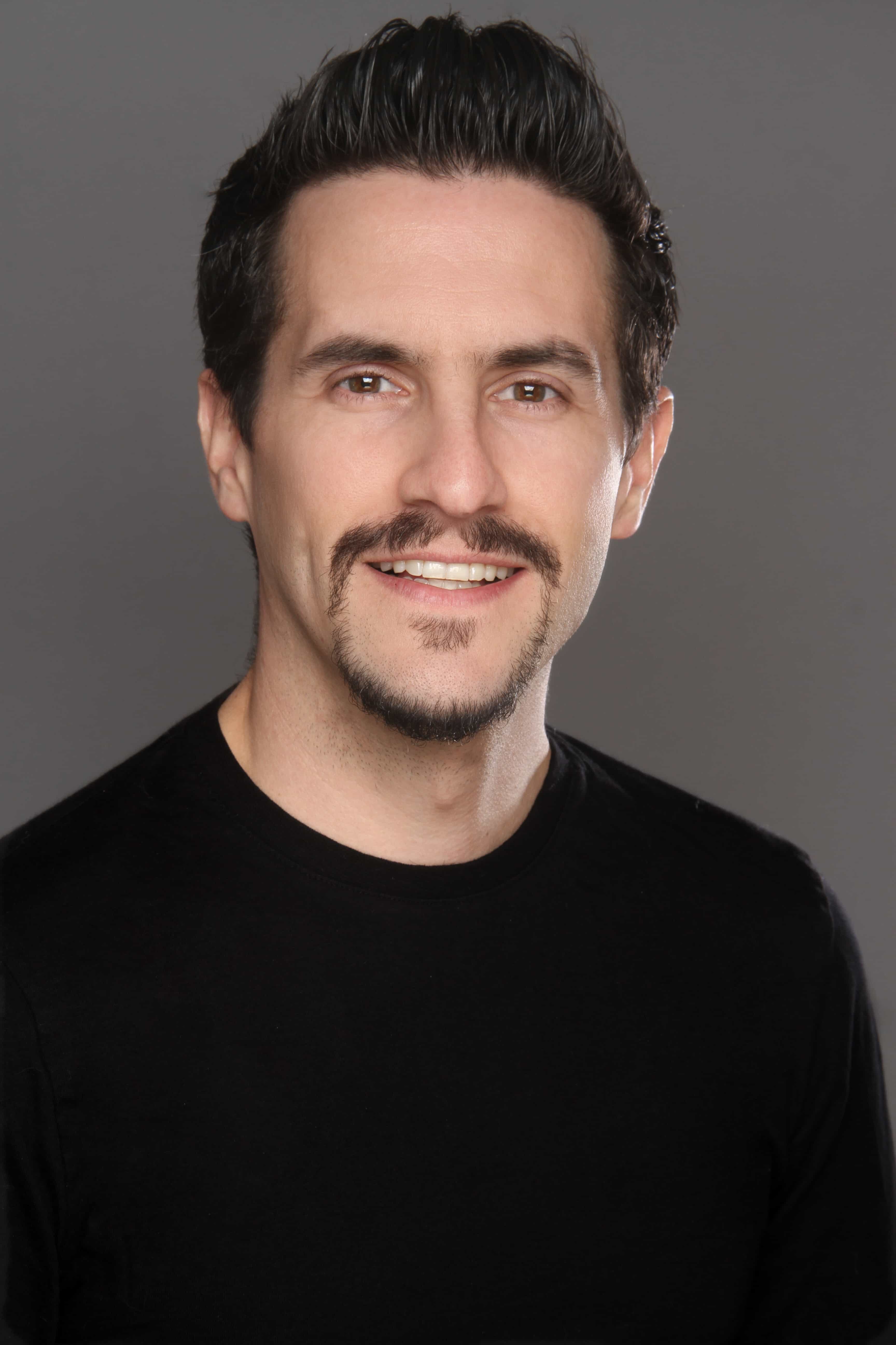 actor Santiago Ortiz-Monasterio large photo