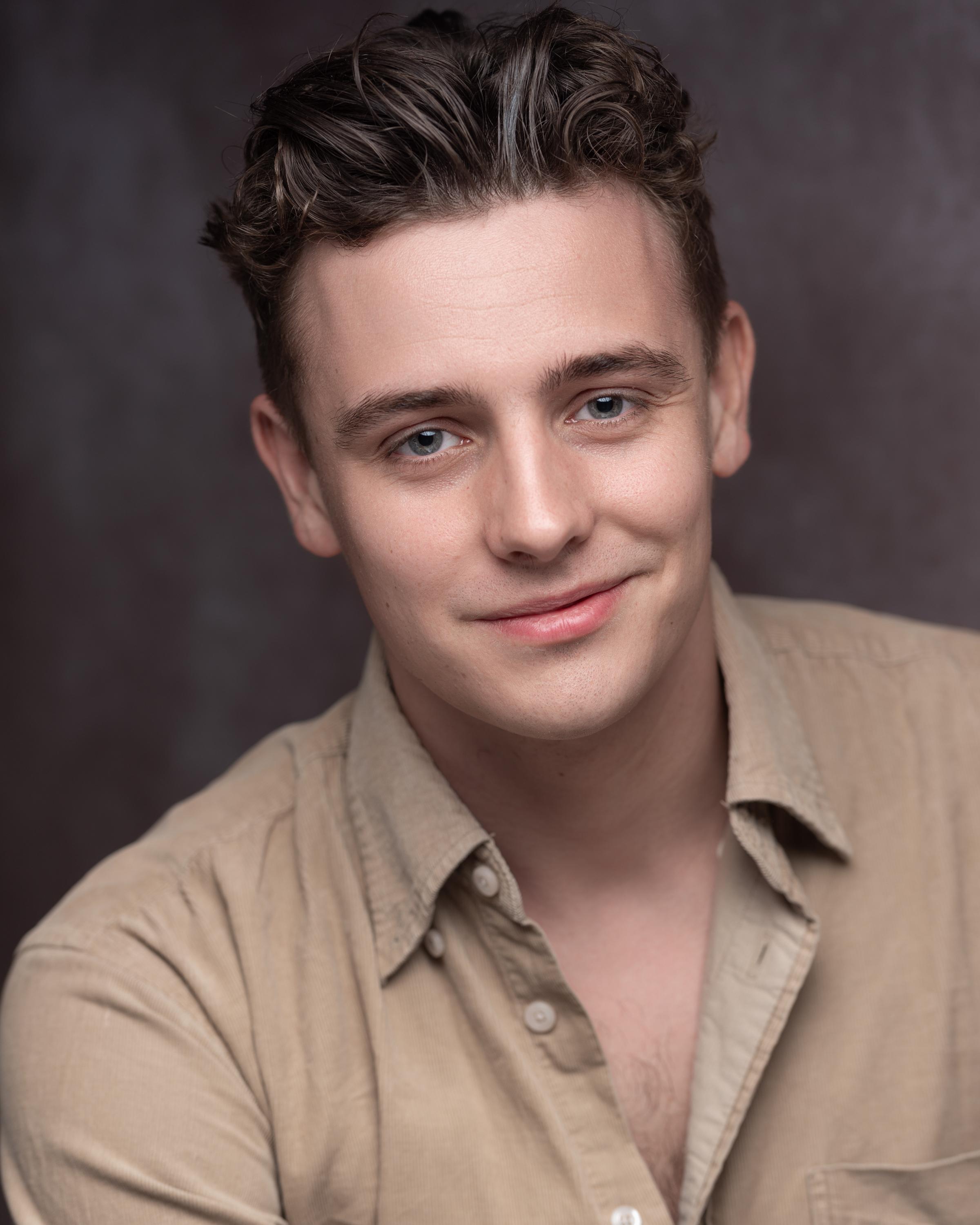 actor Charlie Wright large photo