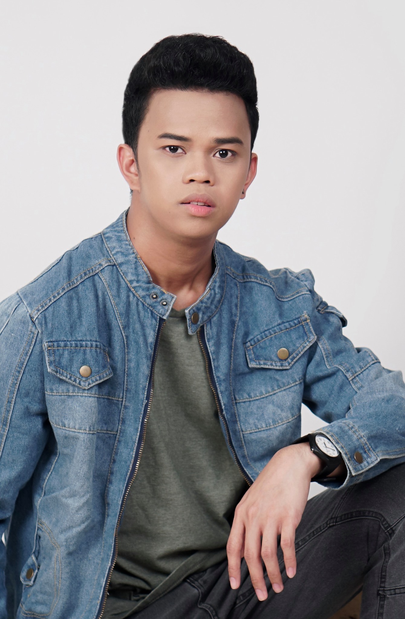 actor Mark Justine Aguillon large photo